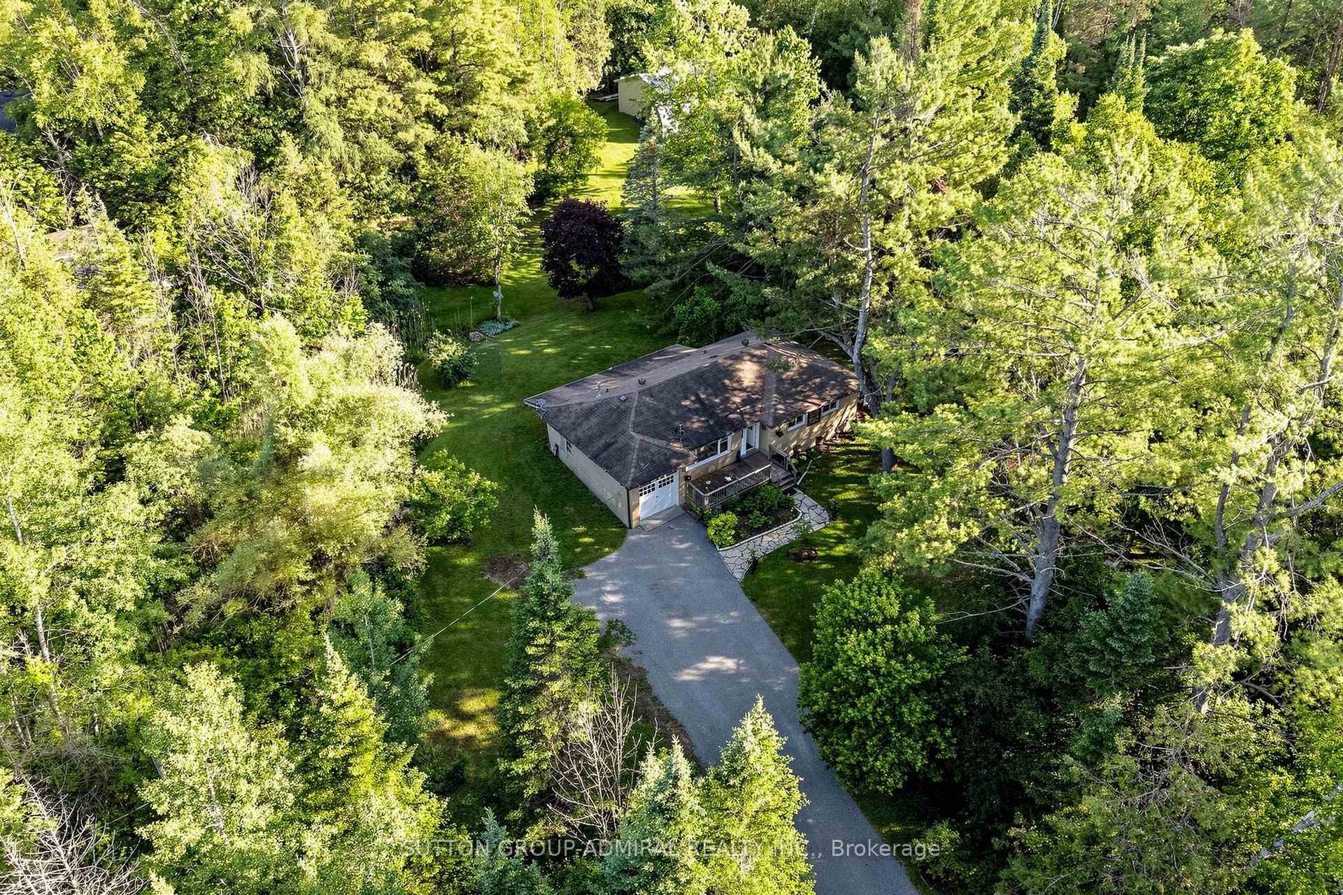 Photo 29 of 49 Klimek Boulevard, Georgina, Pefferlaw — HOMEH