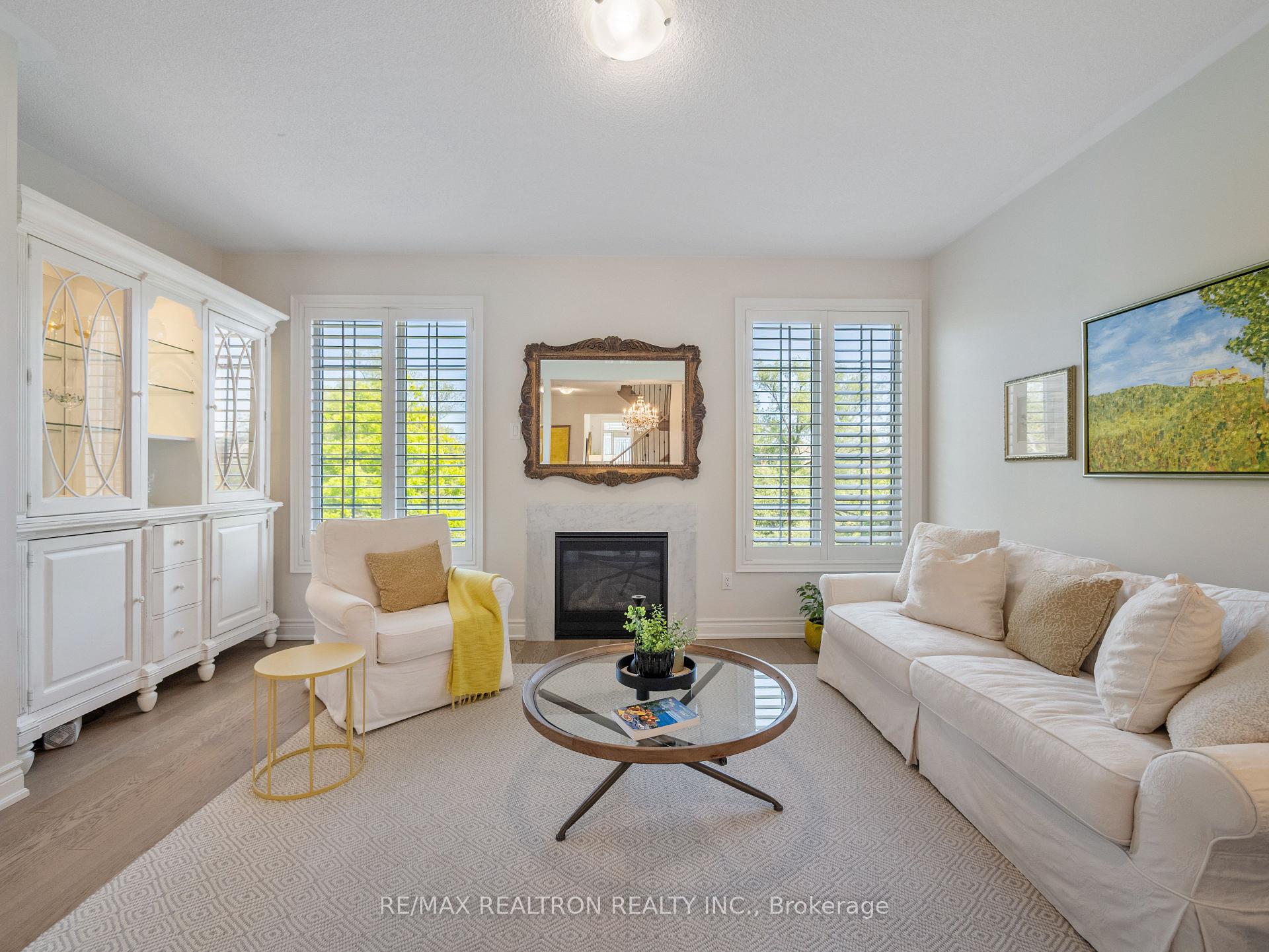 Photo 6 of 58 Sharonview Crescent, East Gwillimbury, Sharon — HOMEH