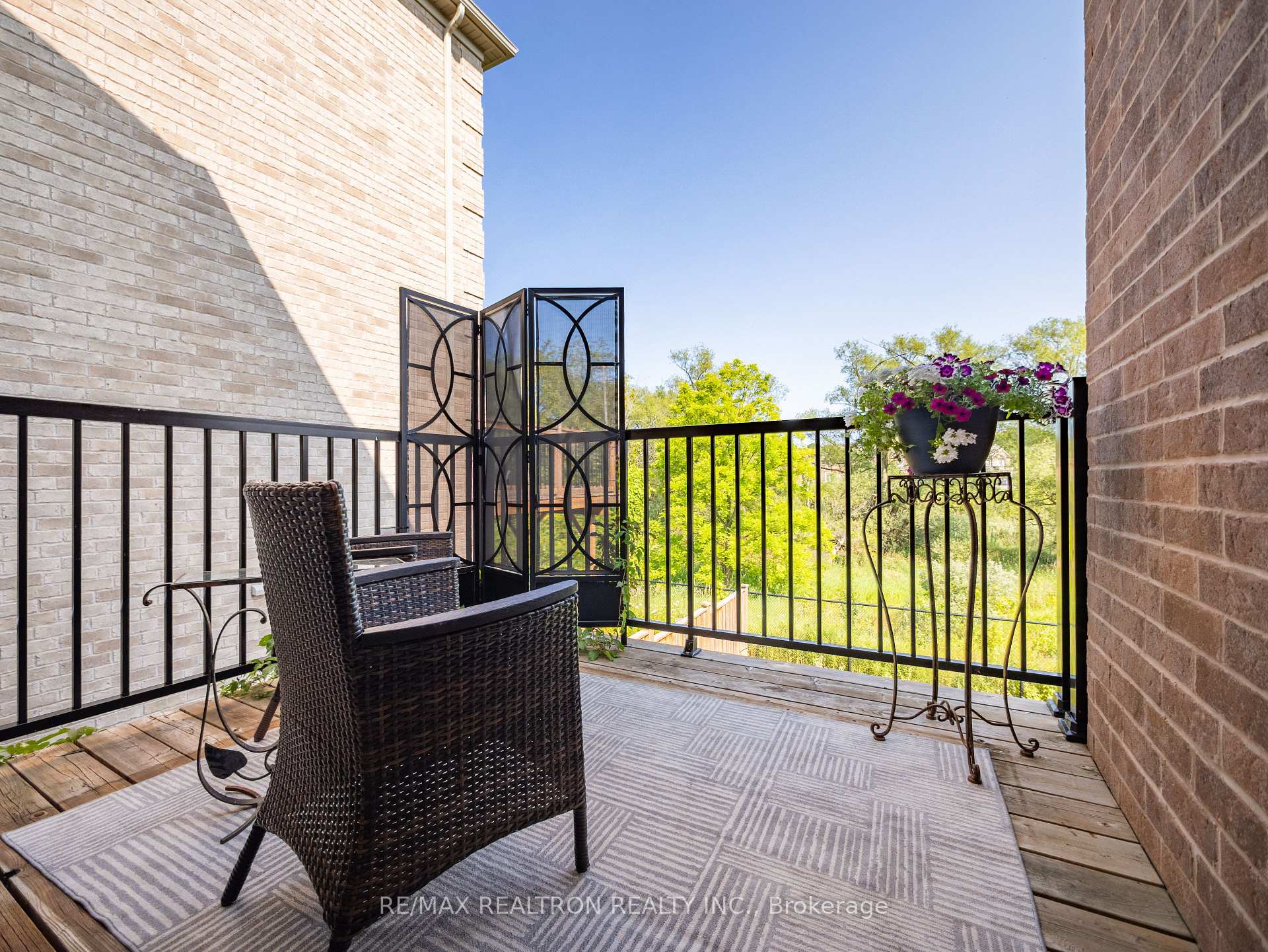 Photo 10 of 58 Sharonview Crescent, East Gwillimbury, Sharon — HOMEH