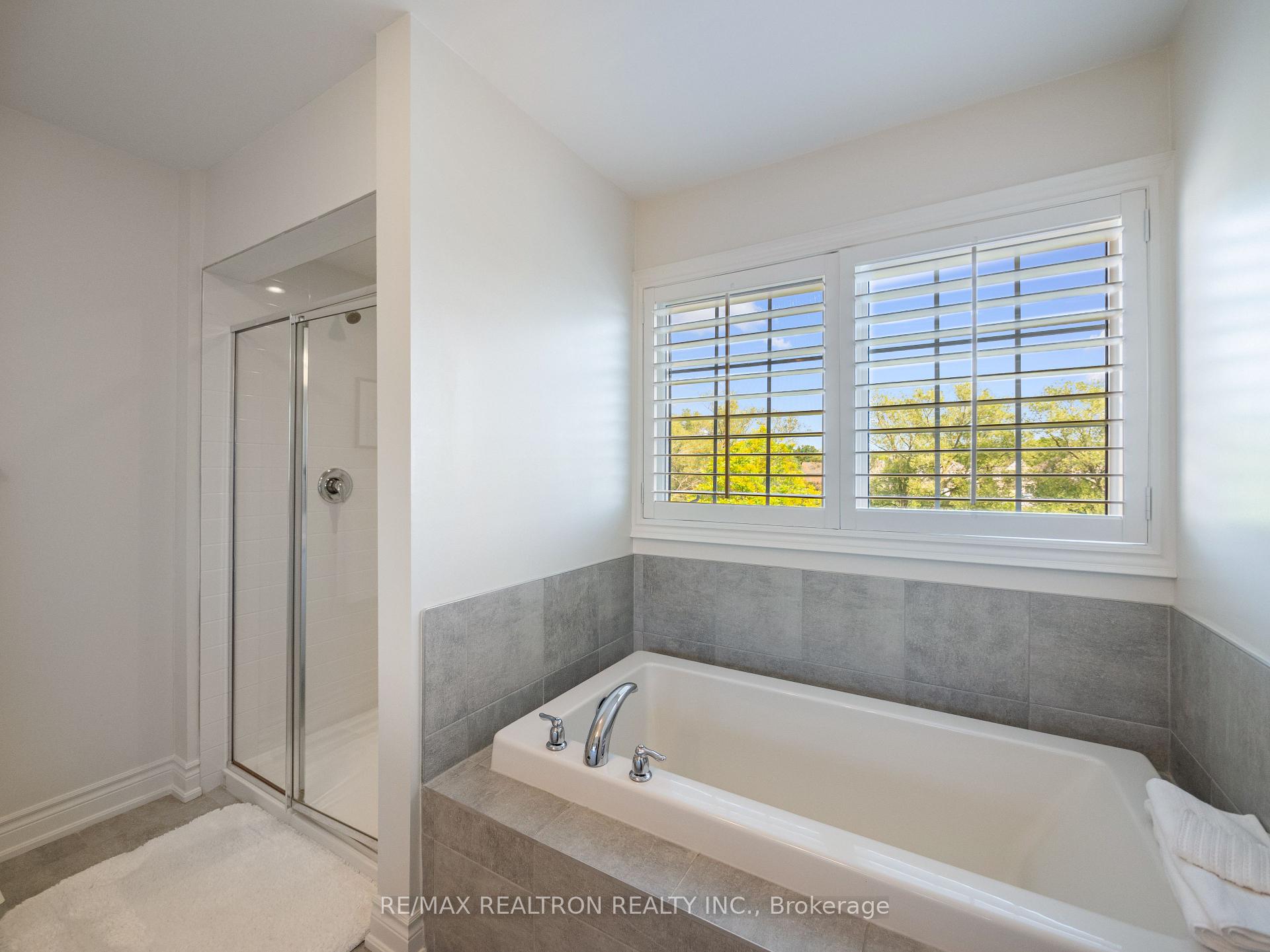 Photo 18 of 58 Sharonview Crescent, East Gwillimbury, Sharon — HOMEH