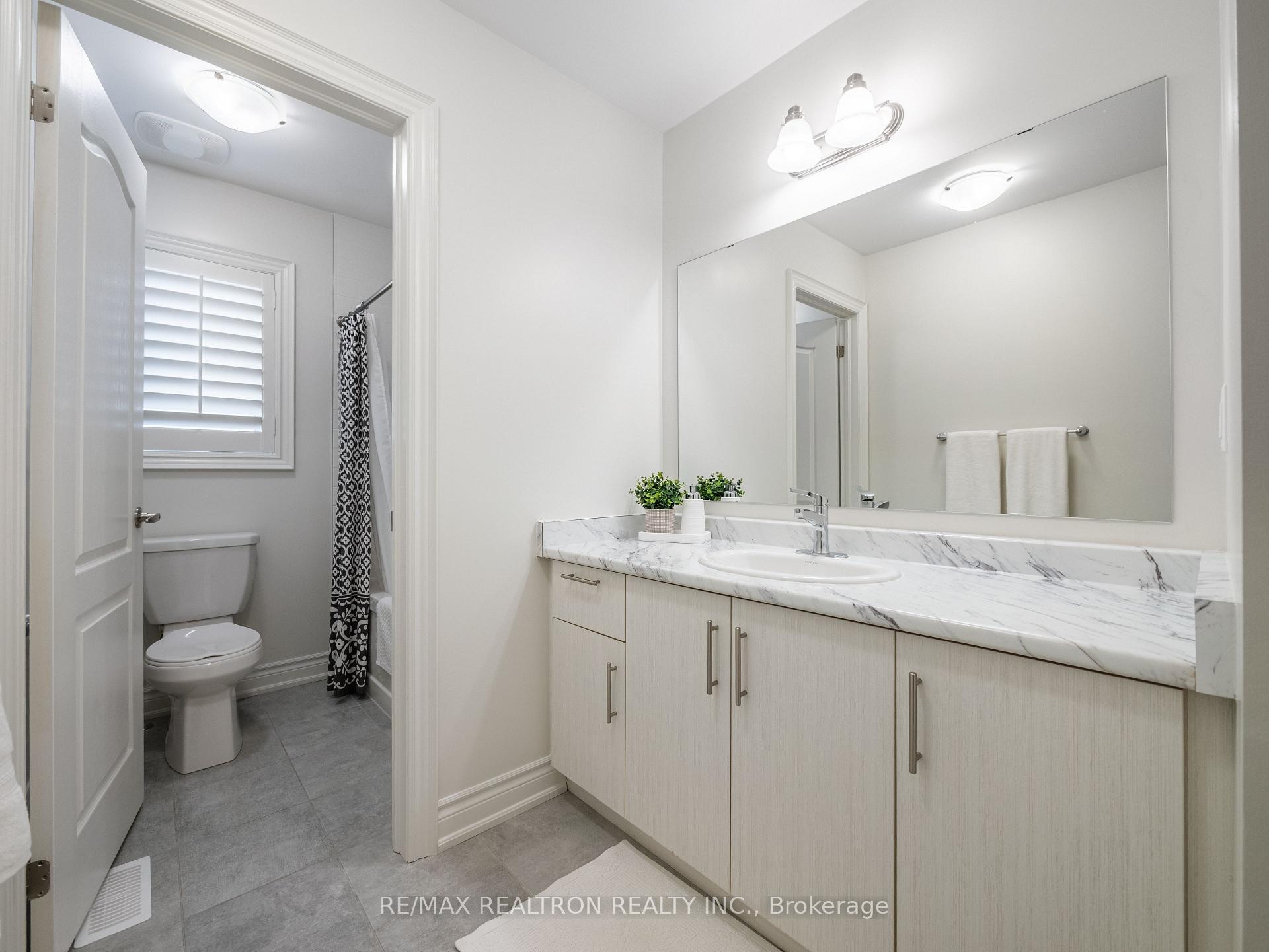 Photo 20 of 58 Sharonview Crescent, East Gwillimbury, Sharon — HOMEH