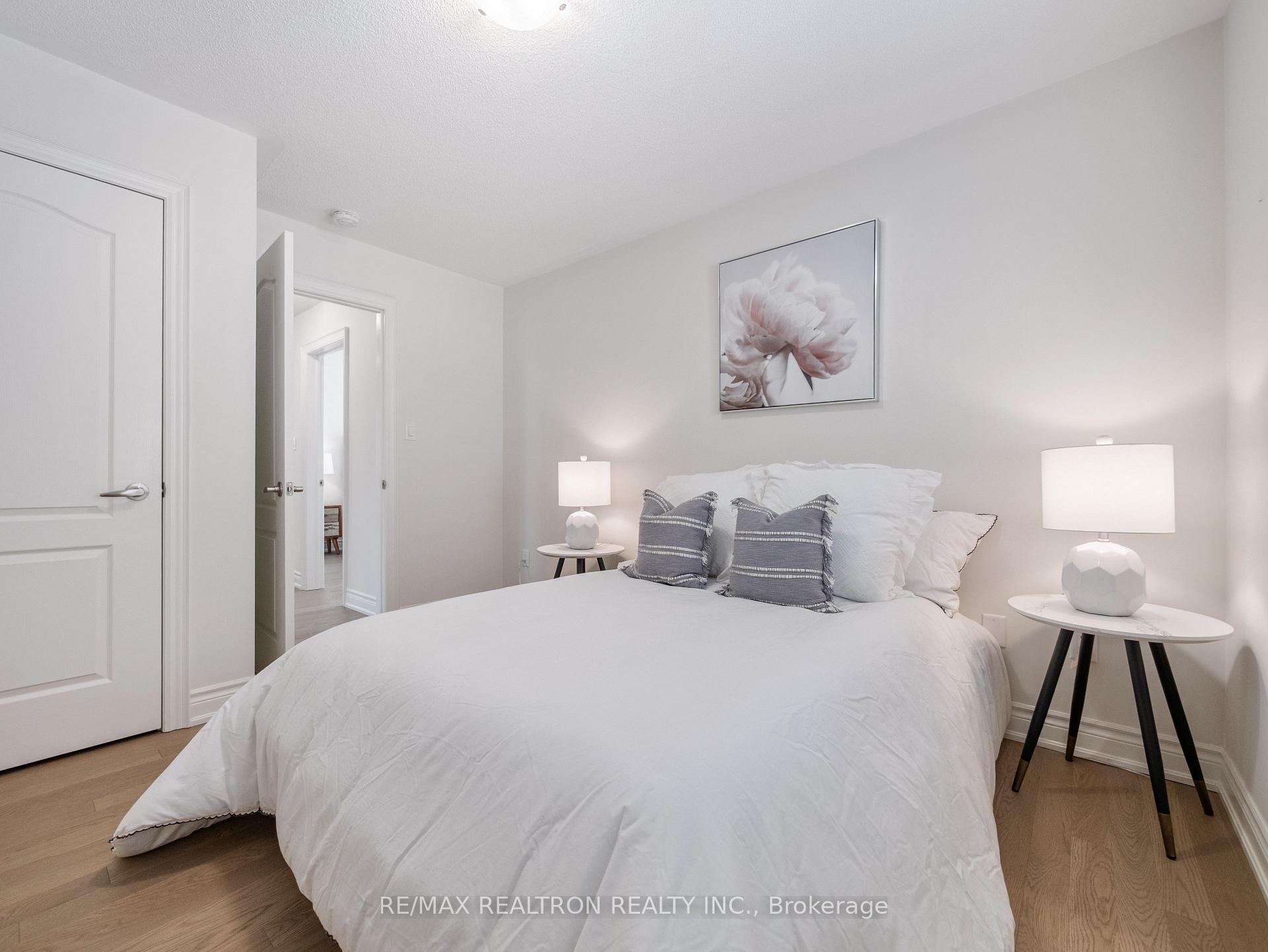 Photo 21 of 58 Sharonview Crescent, East Gwillimbury, Sharon — HOMEH