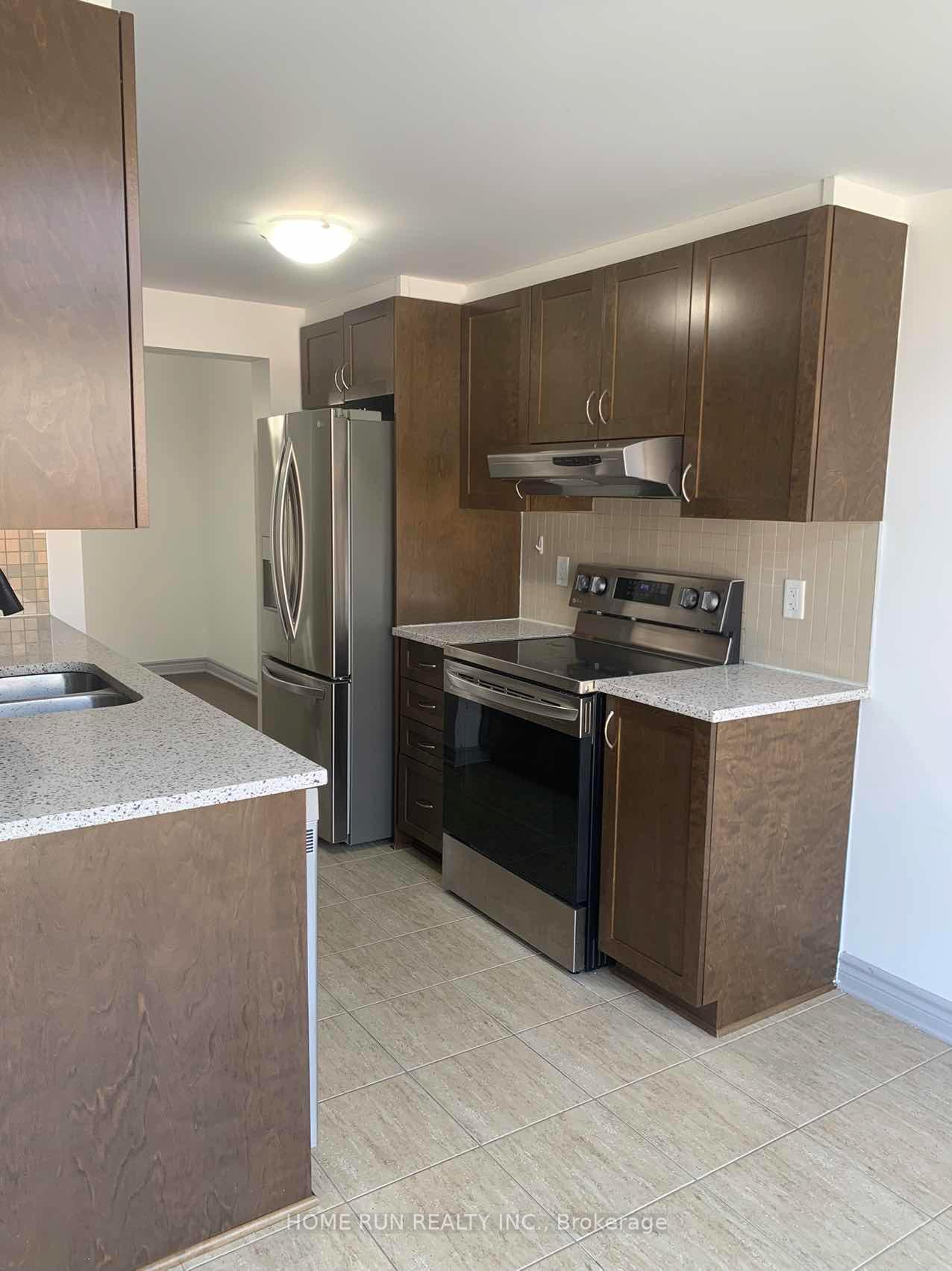 Photo 5 of 458 Silverstone Way, Ottawa, Barrhaven - Strandherd — HOMEH