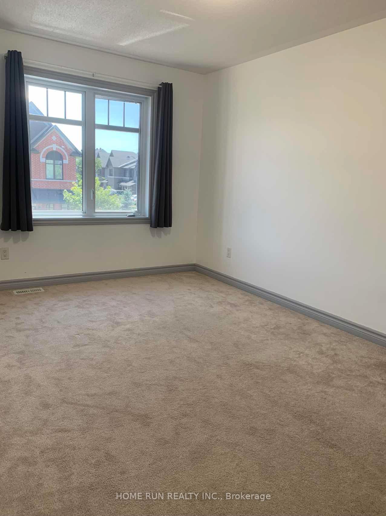 Photo 8 of 458 Silverstone Way, Ottawa, Barrhaven - Strandherd — HOMEH