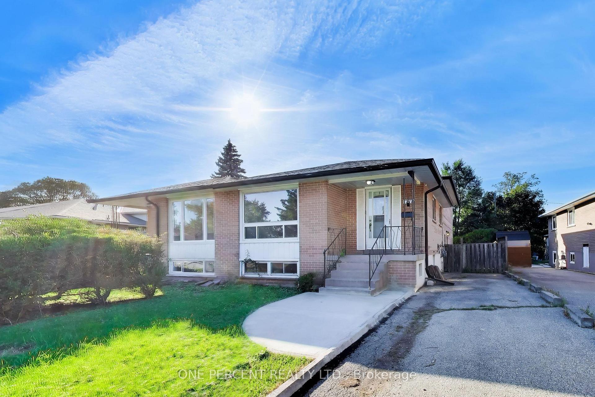 Front of 1272 Pallatine Drive