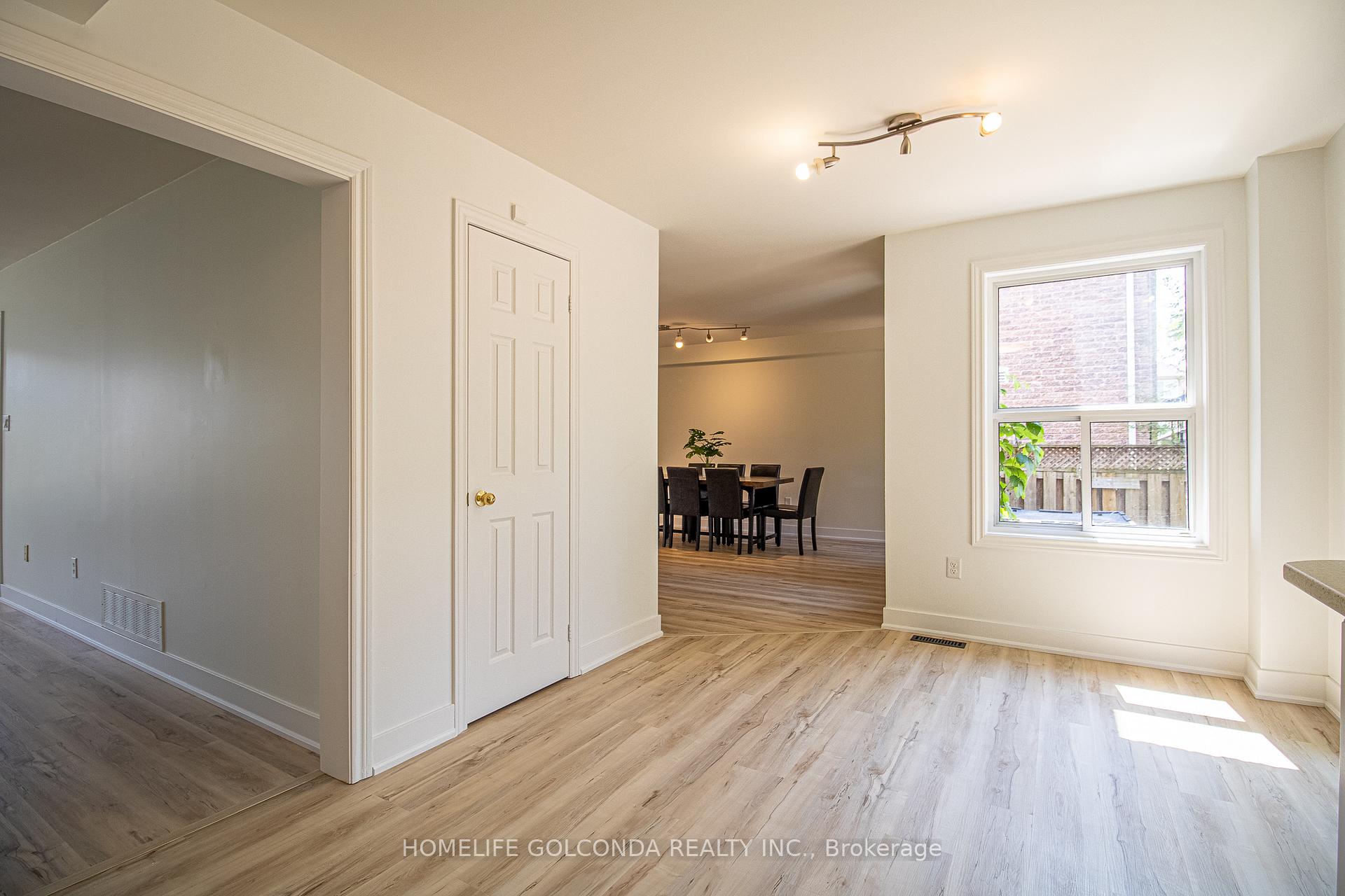 Photo 17 of 46 Kraus Road, Barrie, Edgehill Drive — HOMEH