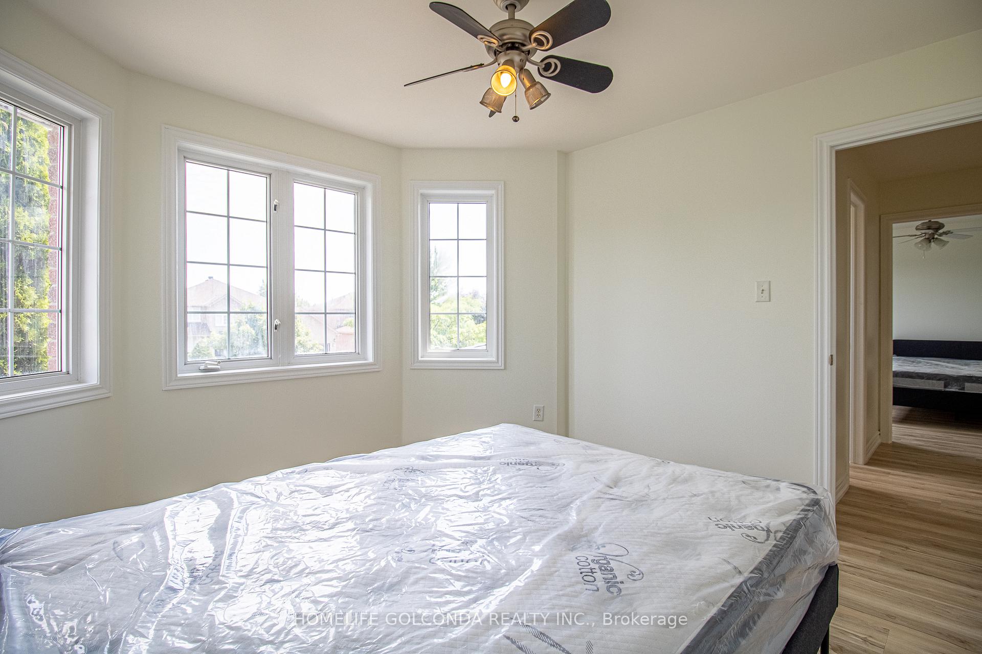 Photo 21 of 46 Kraus Road, Barrie, Edgehill Drive — HOMEH