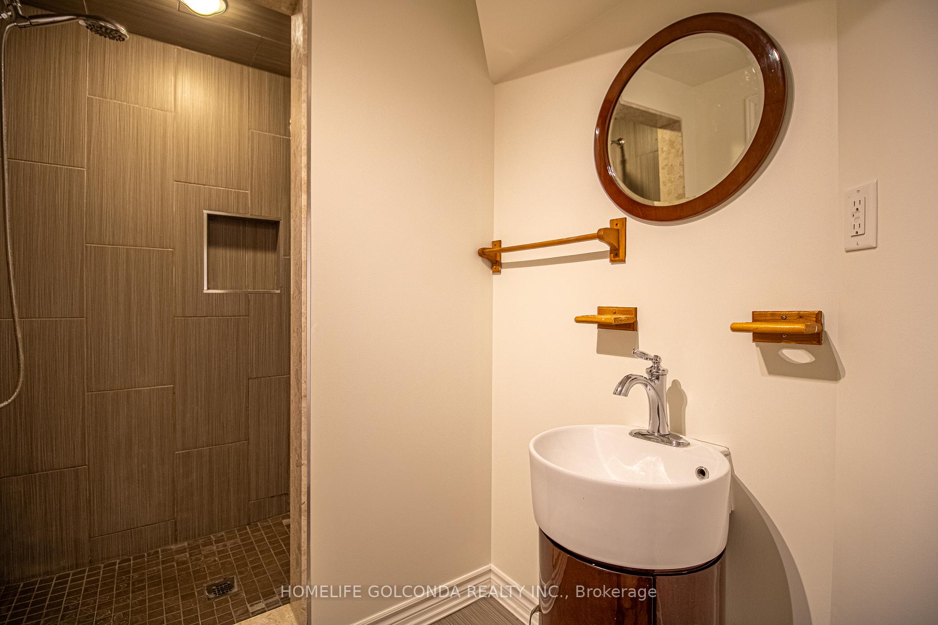 Photo 35 of 46 Kraus Road, Barrie, Edgehill Drive — HOMEH