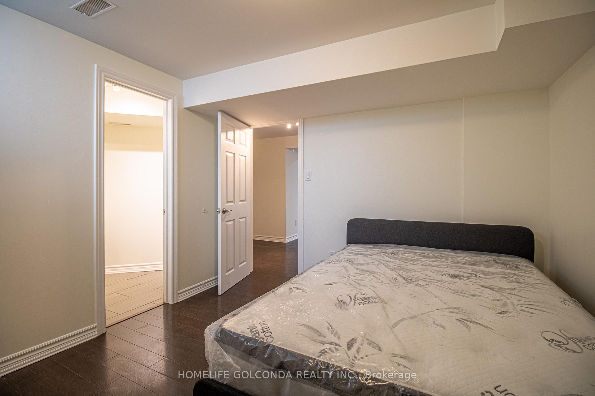 Photo 36 of 46 Kraus Road, Barrie, Edgehill Drive — HOMEH