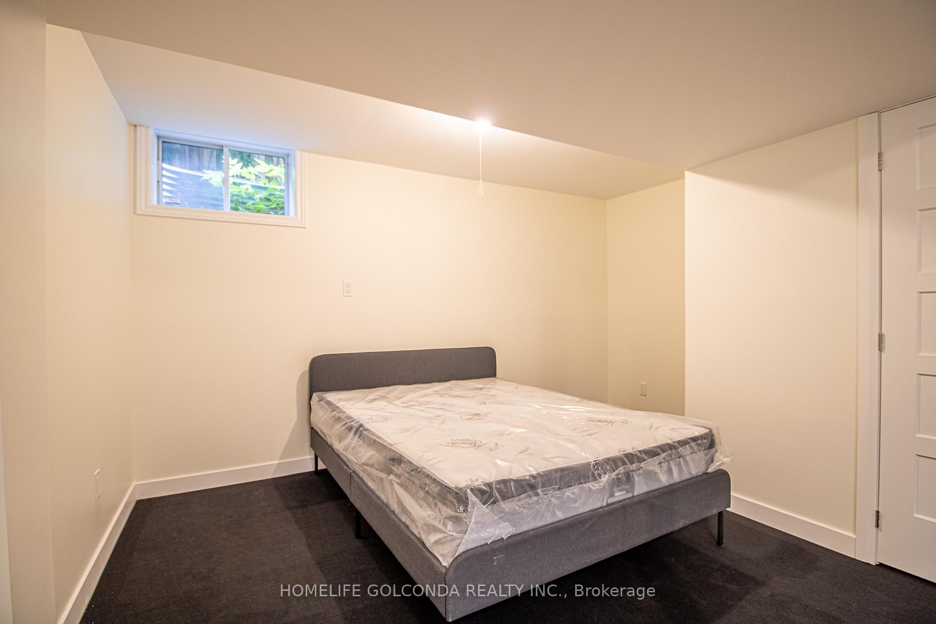 Photo 37 of 46 Kraus Road, Barrie, Edgehill Drive — HOMEH
