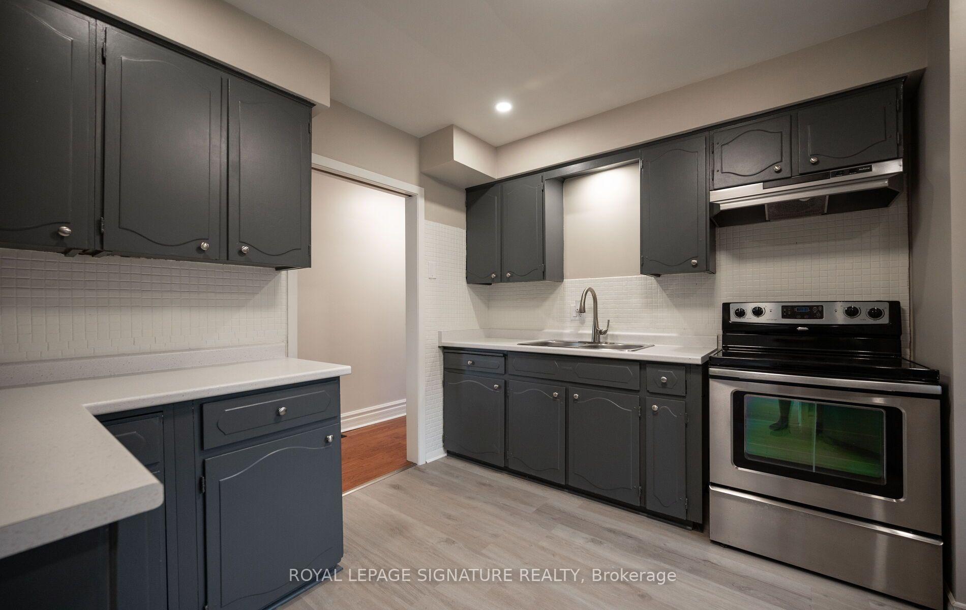 Photo 20 of 16 Eleanor (Upper Level) Court, Guelph, Grange Road — HOMEH