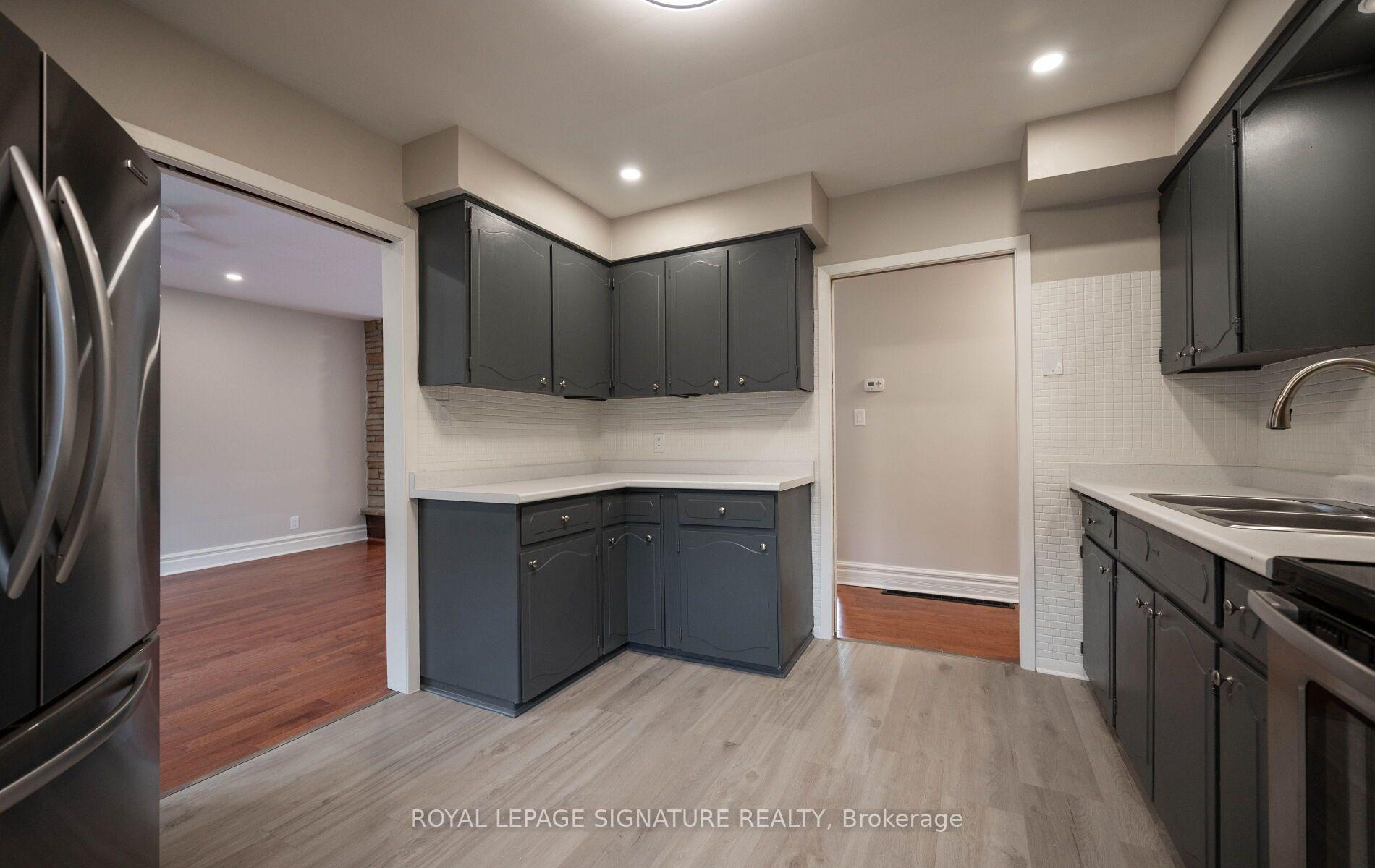Photo 21 of 16 Eleanor (Upper Level) Court, Guelph, Grange Road — HOMEH