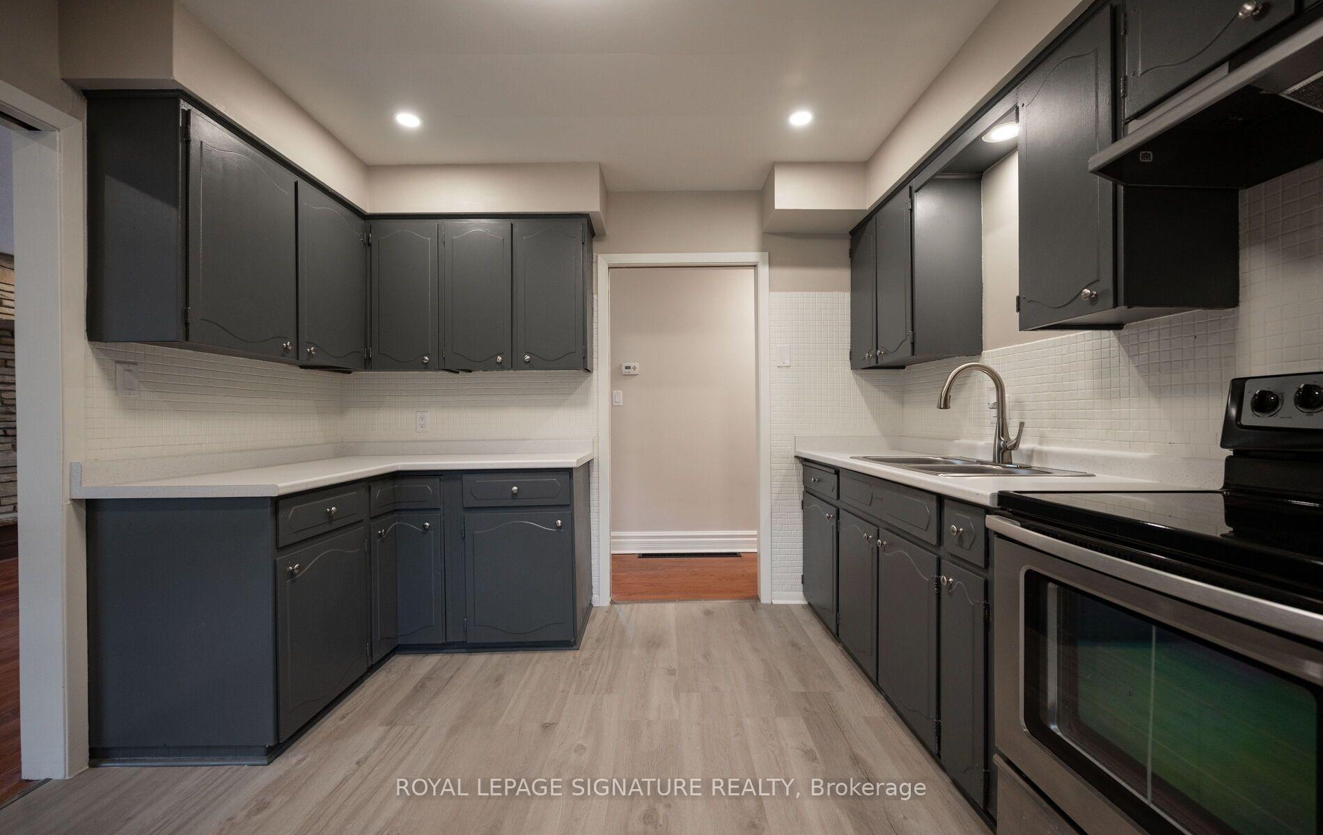 Photo 22 of 16 Eleanor (Upper Level) Court, Guelph, Grange Road — HOMEH