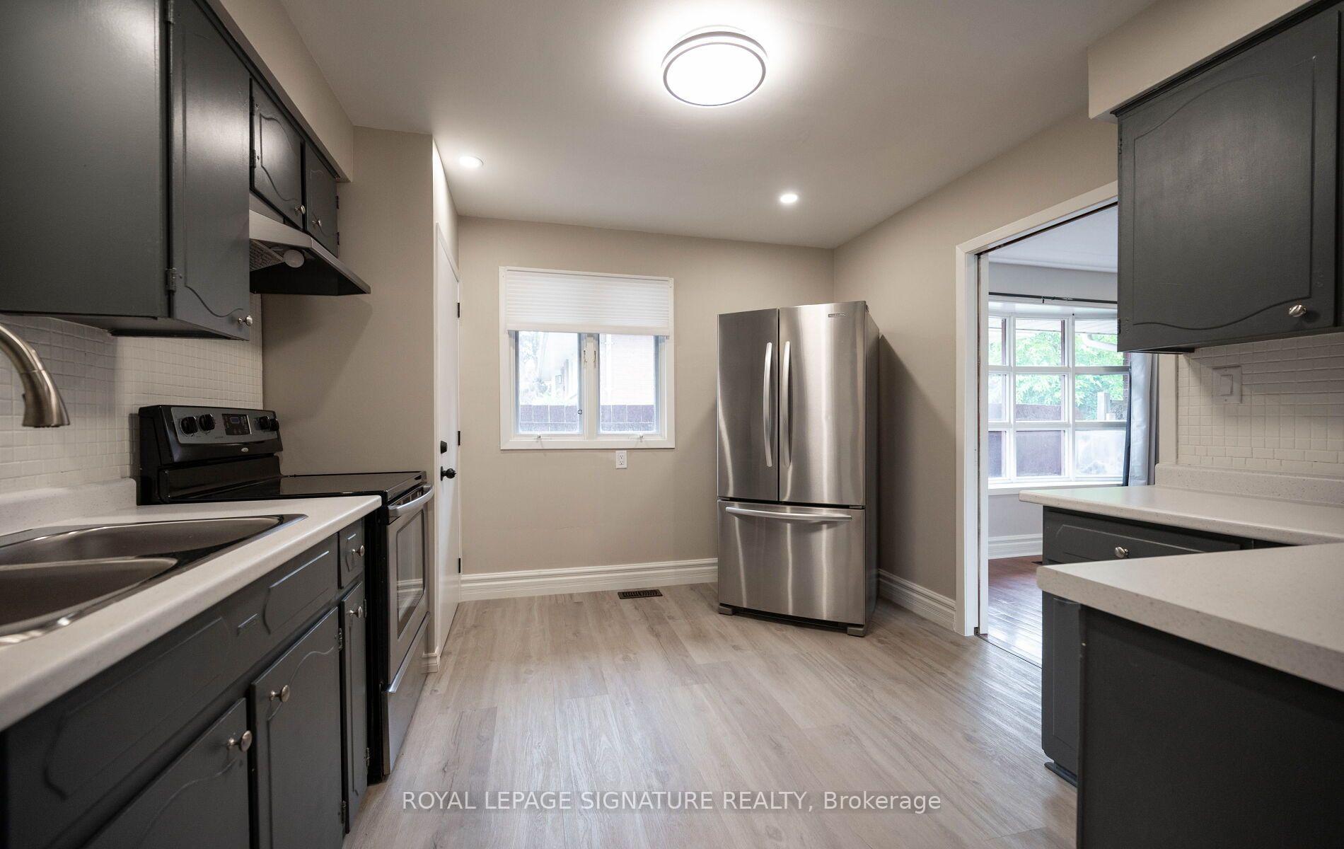 Photo 23 of 16 Eleanor (Upper Level) Court, Guelph, Grange Road — HOMEH