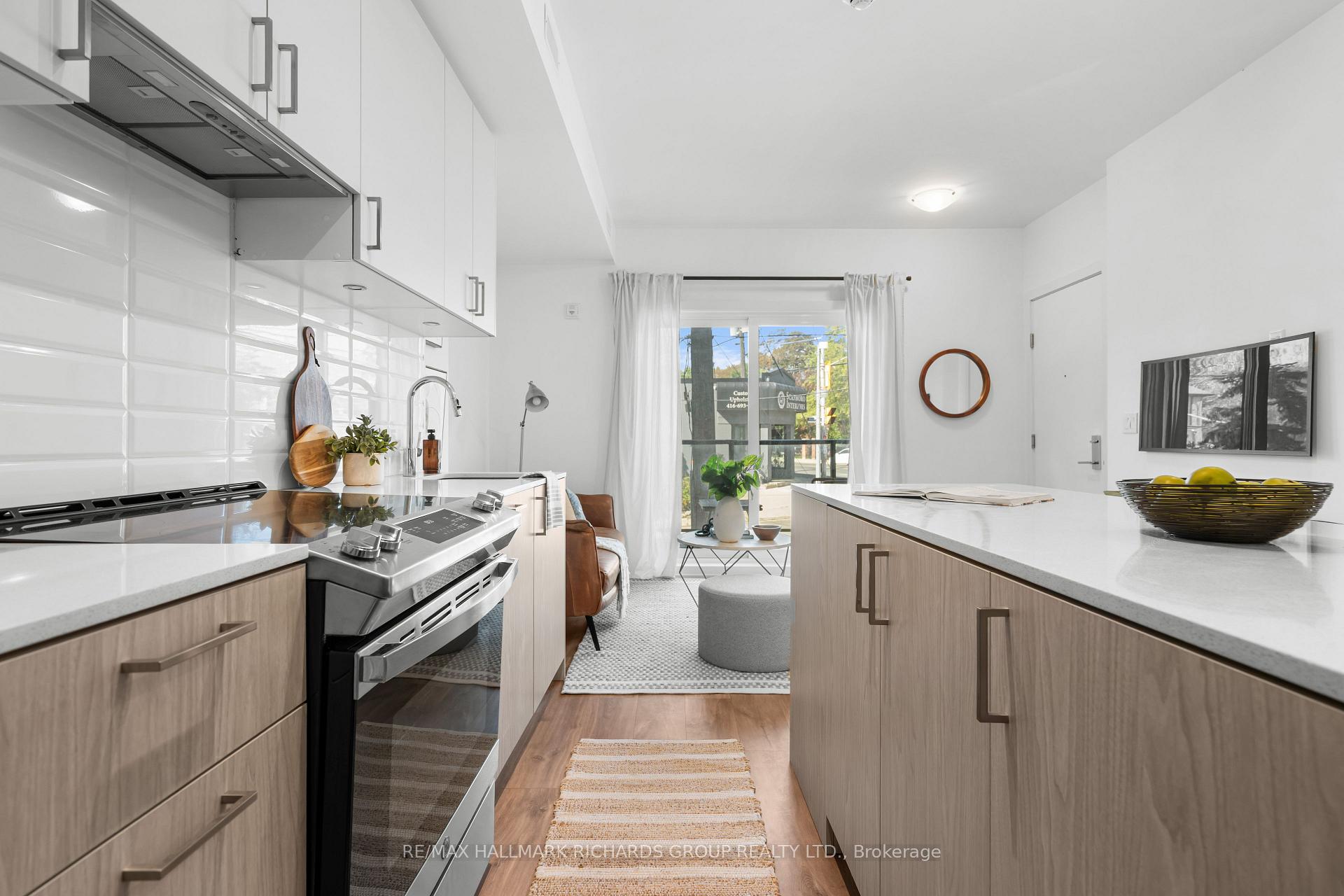 Photo 13 of Unit 4, 35 Birchcliff Avenue, Scarborough, Birchcliffe-Cliffside — HOMEH