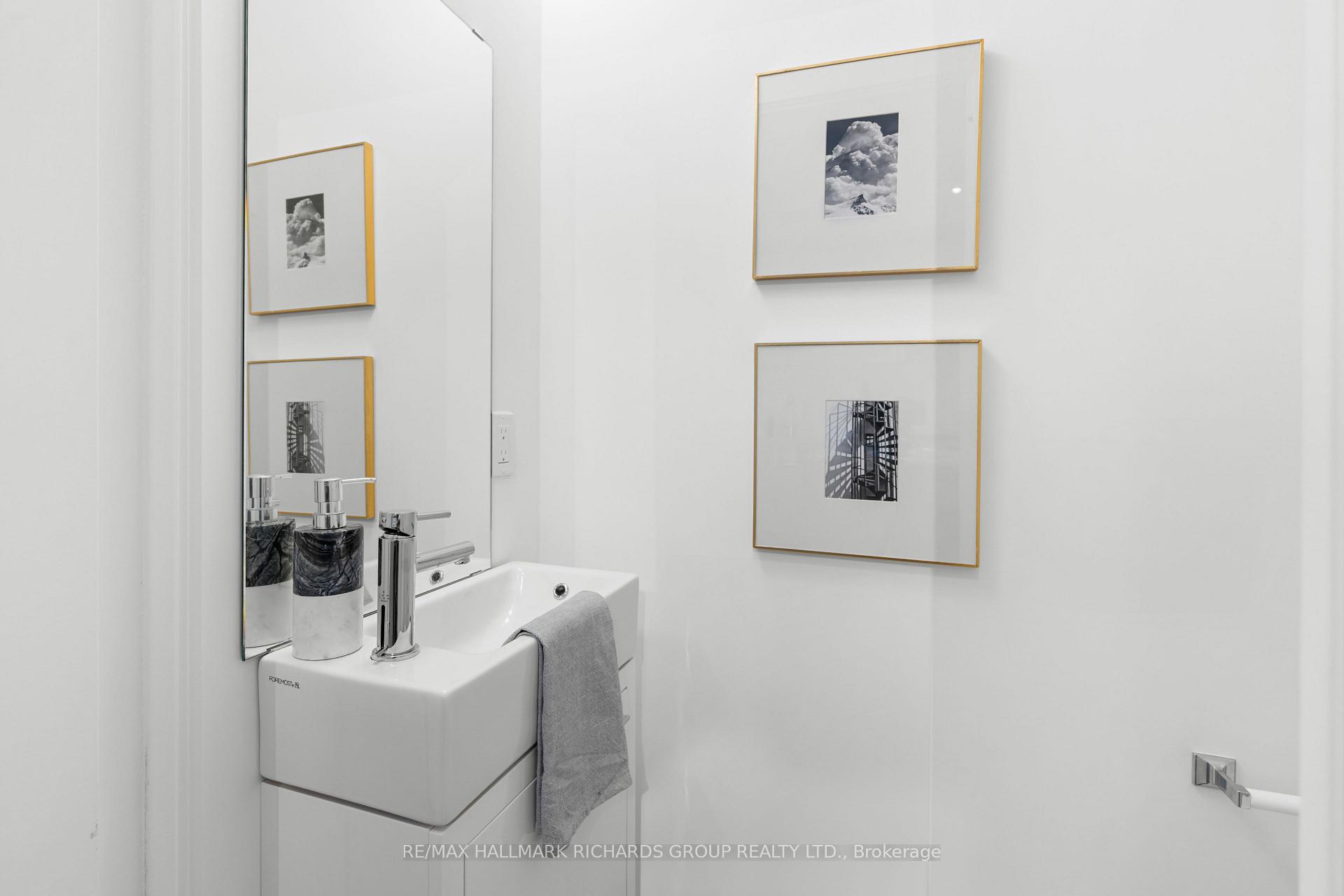 Photo 17 of Unit 4, 35 Birchcliff Avenue, Scarborough, Birchcliffe-Cliffside — HOMEH
