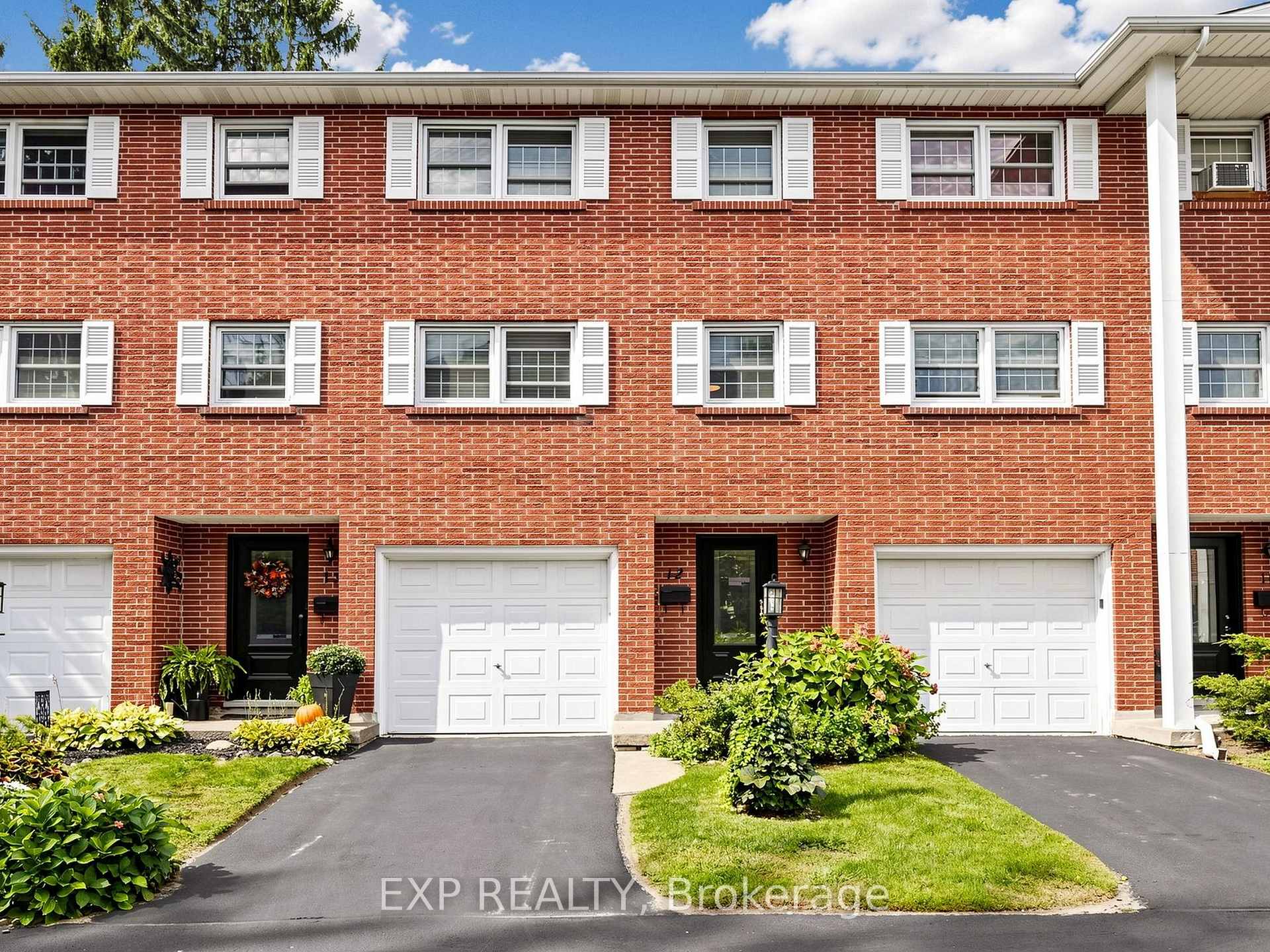 Photo of Unit 12, 91 Livingston Avenue