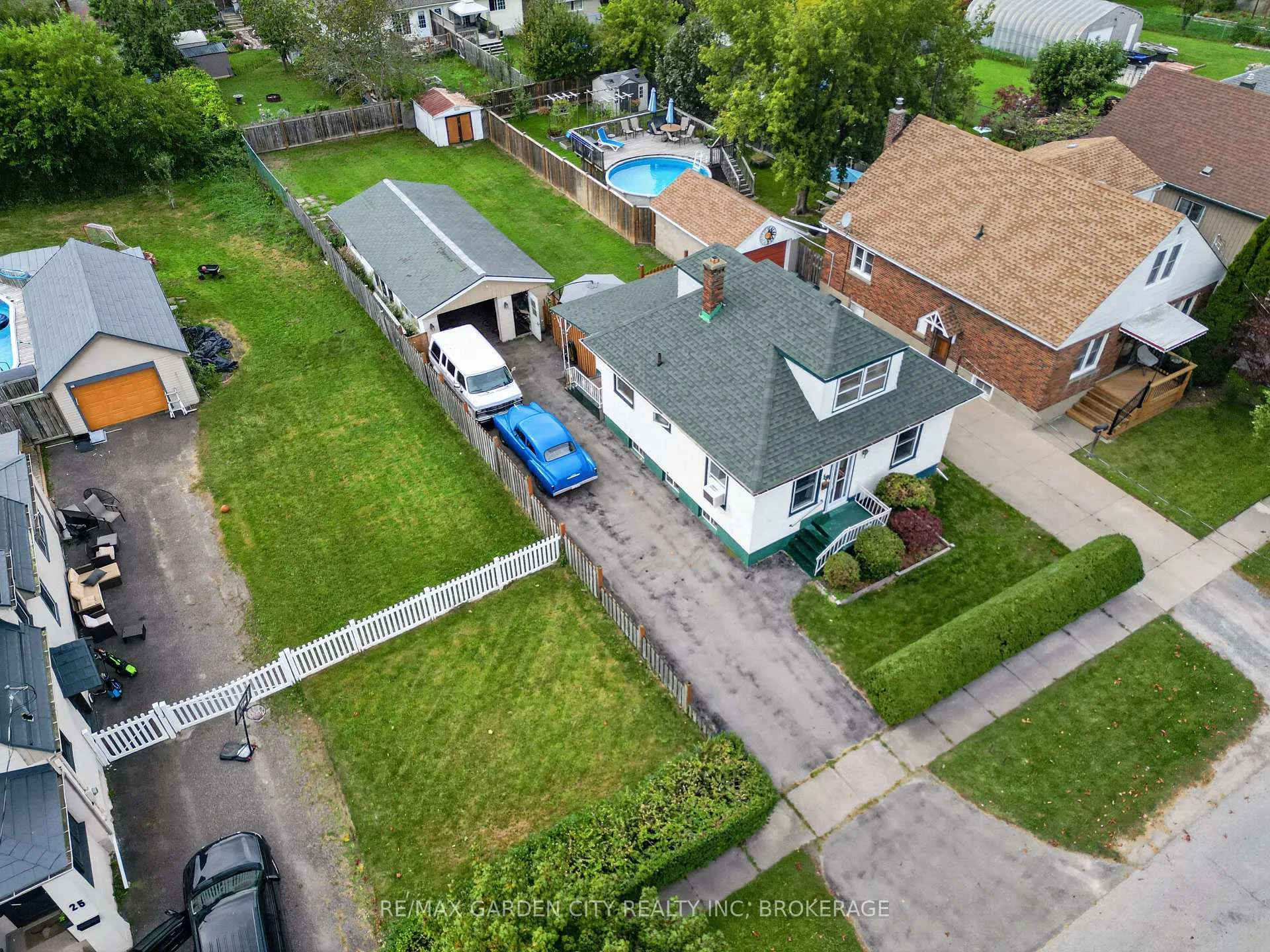 Photo 52 of 19 Cunningham Street, Thorold, Thorold Downtown — HOMEH