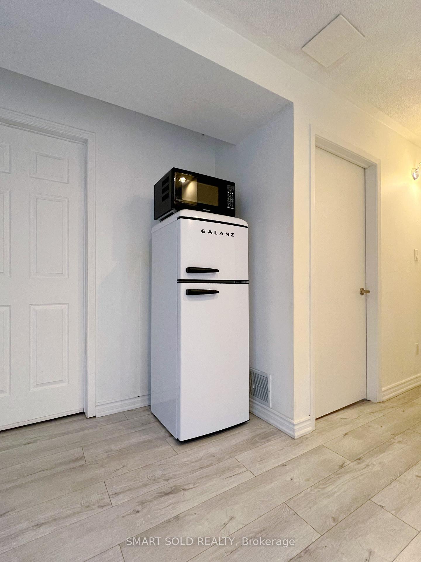 Photo 3 of Unit Main, 171 Angus Drive, North York, Don Valley Village — HOMEH