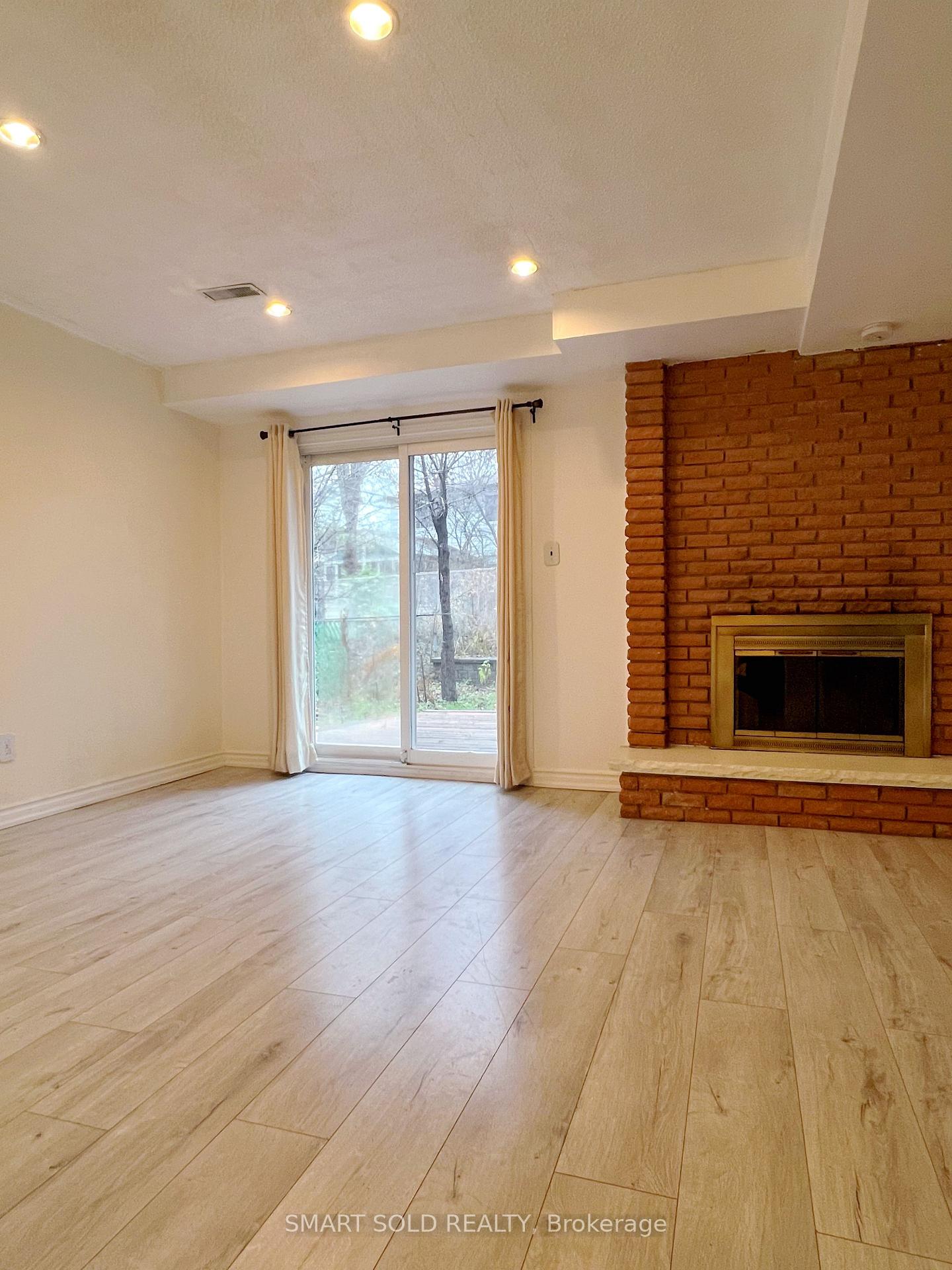 Photo 6 of Unit Main, 171 Angus Drive, North York, Don Valley Village — HOMEH
