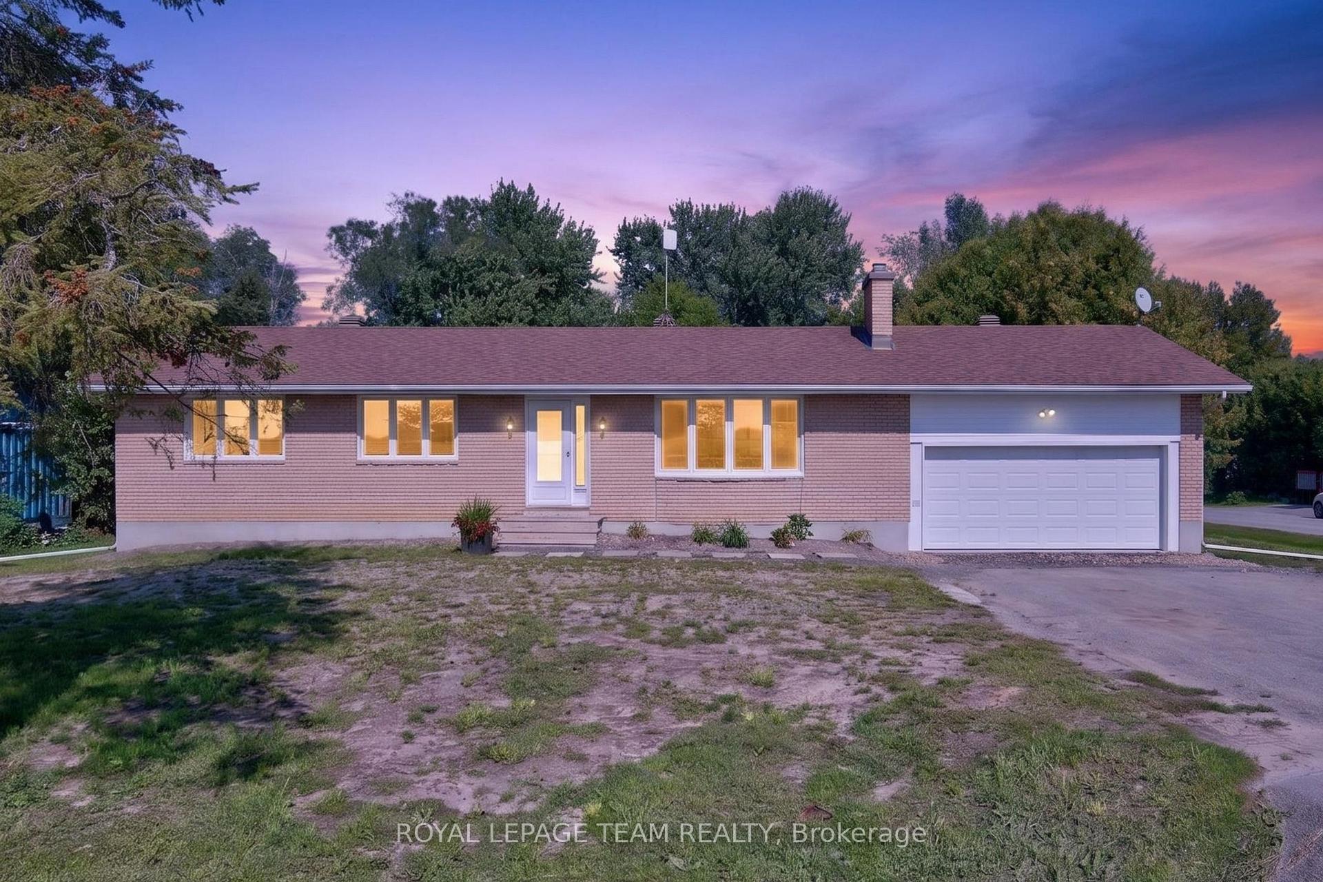 Photo 5 of 2830 John Shaw Road, Ottawa, Fitzroy Ward (South East) — HOMEH