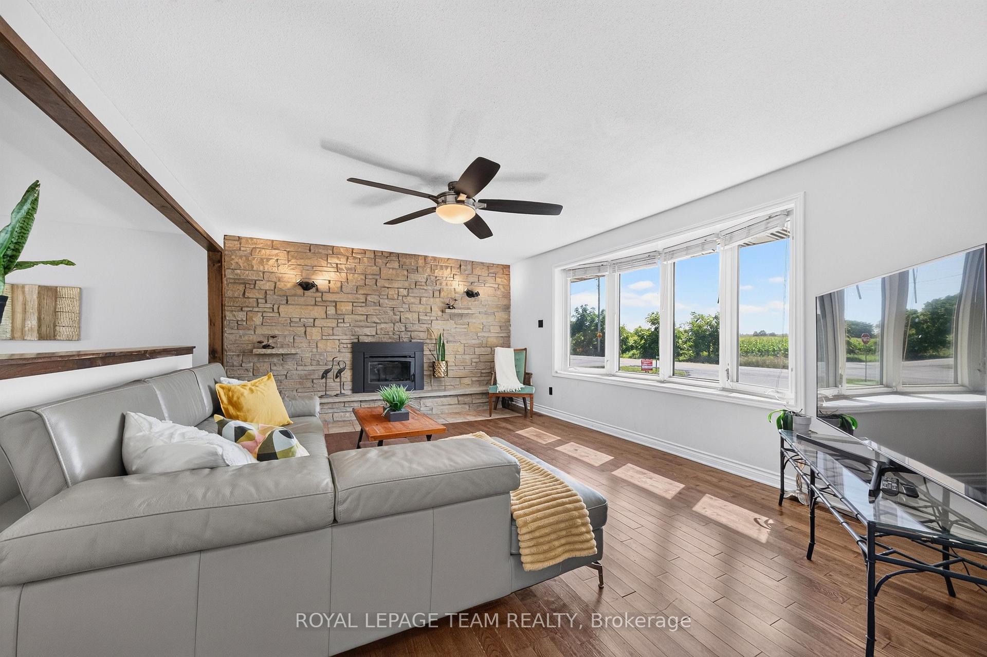 Photo 11 of 2830 John Shaw Road, Ottawa, Fitzroy Ward (South East) — HOMEH