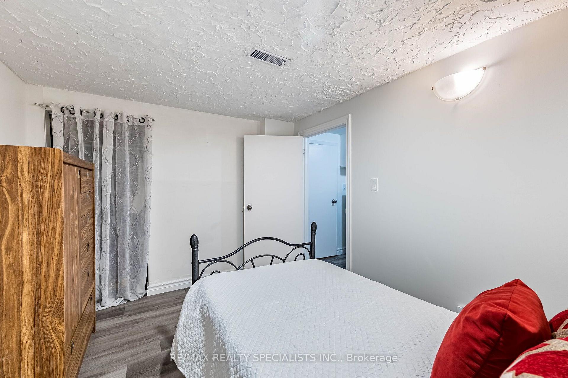 Photo 35 of 95 Hadati Road, Guelph, Grange Road — HOMEH