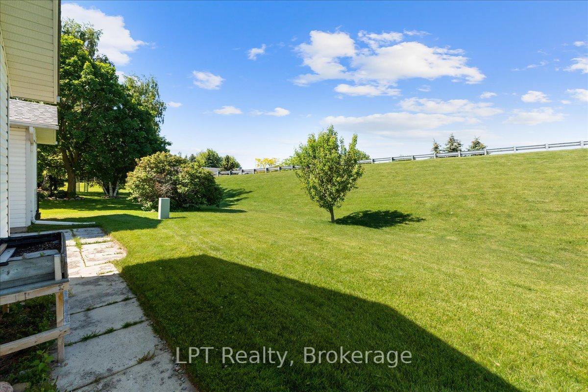Photo 33 of 5 Niagara Trail, Clarington, Bowmanville — HOMEH