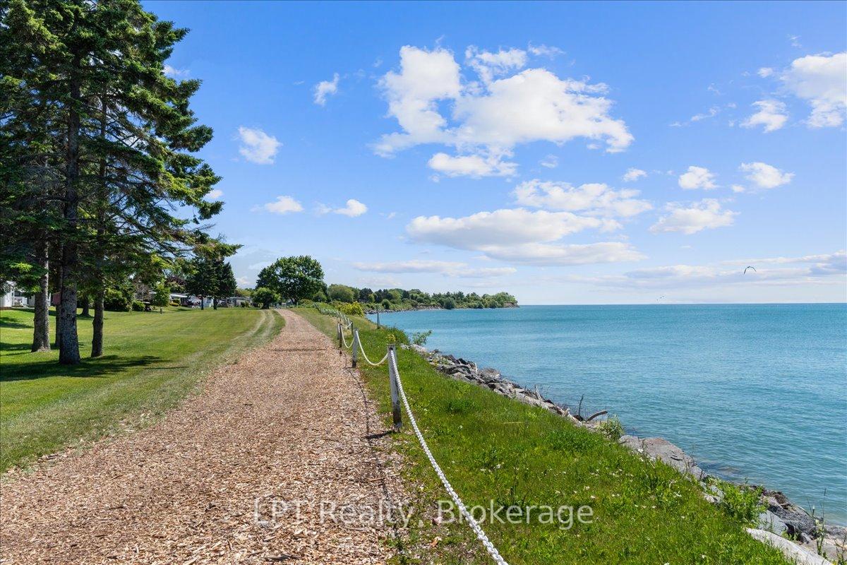 Photo 47 of 5 Niagara Trail, Clarington, Bowmanville — HOMEH