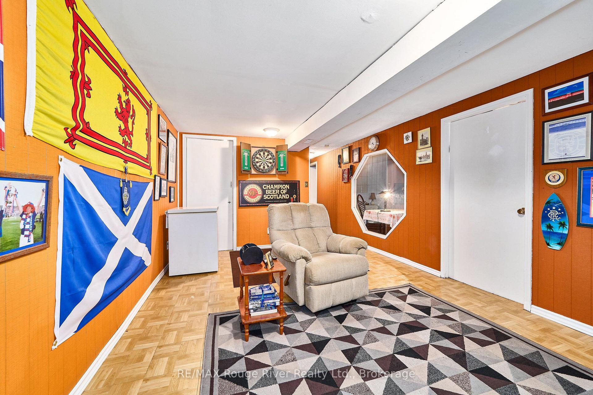 Photo 37 of 607 Foxrun Court, Oshawa, Pinecrest — HOMEH