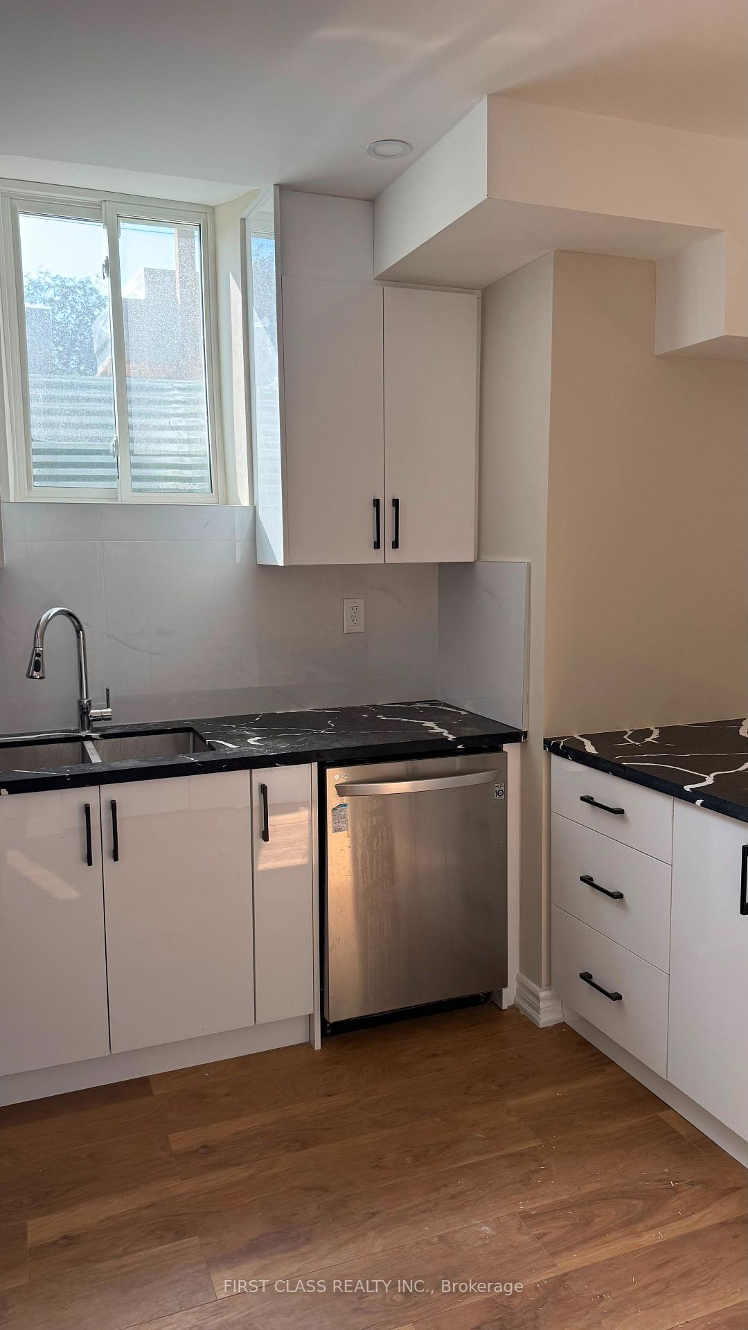 Photo 11 of Unit Lower, 49 Mountainside Crescent, Whitby, Rolling Acres — HOMEH