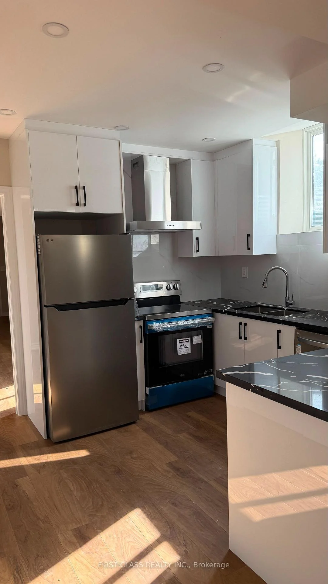 Photo 25 of Unit Lower, 49 Mountainside Crescent, Whitby, Rolling Acres — HOMEH