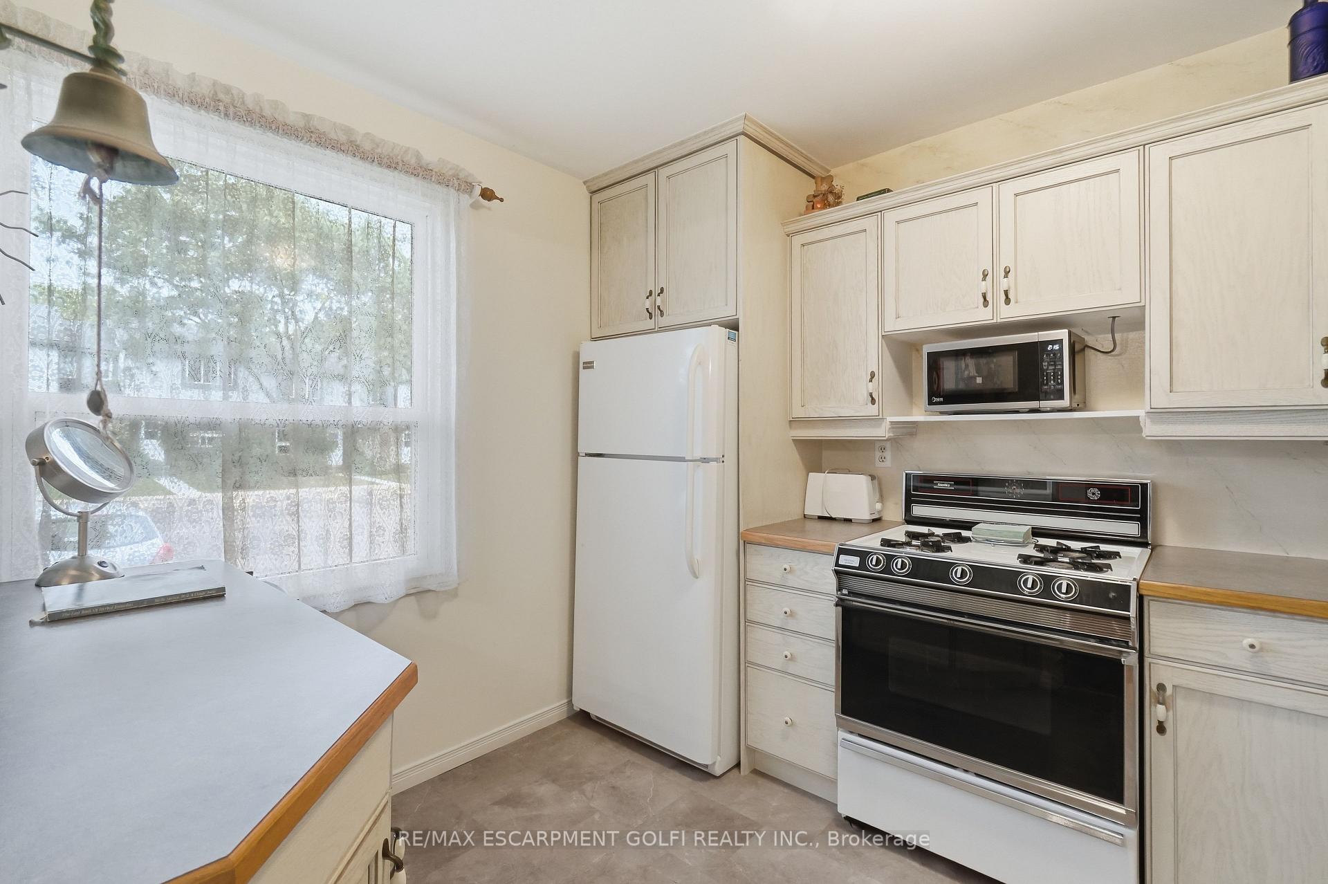 Photo 17 of Unit 70, 643 Woodward Avenue, Milton, Dorset Park — HOMEH