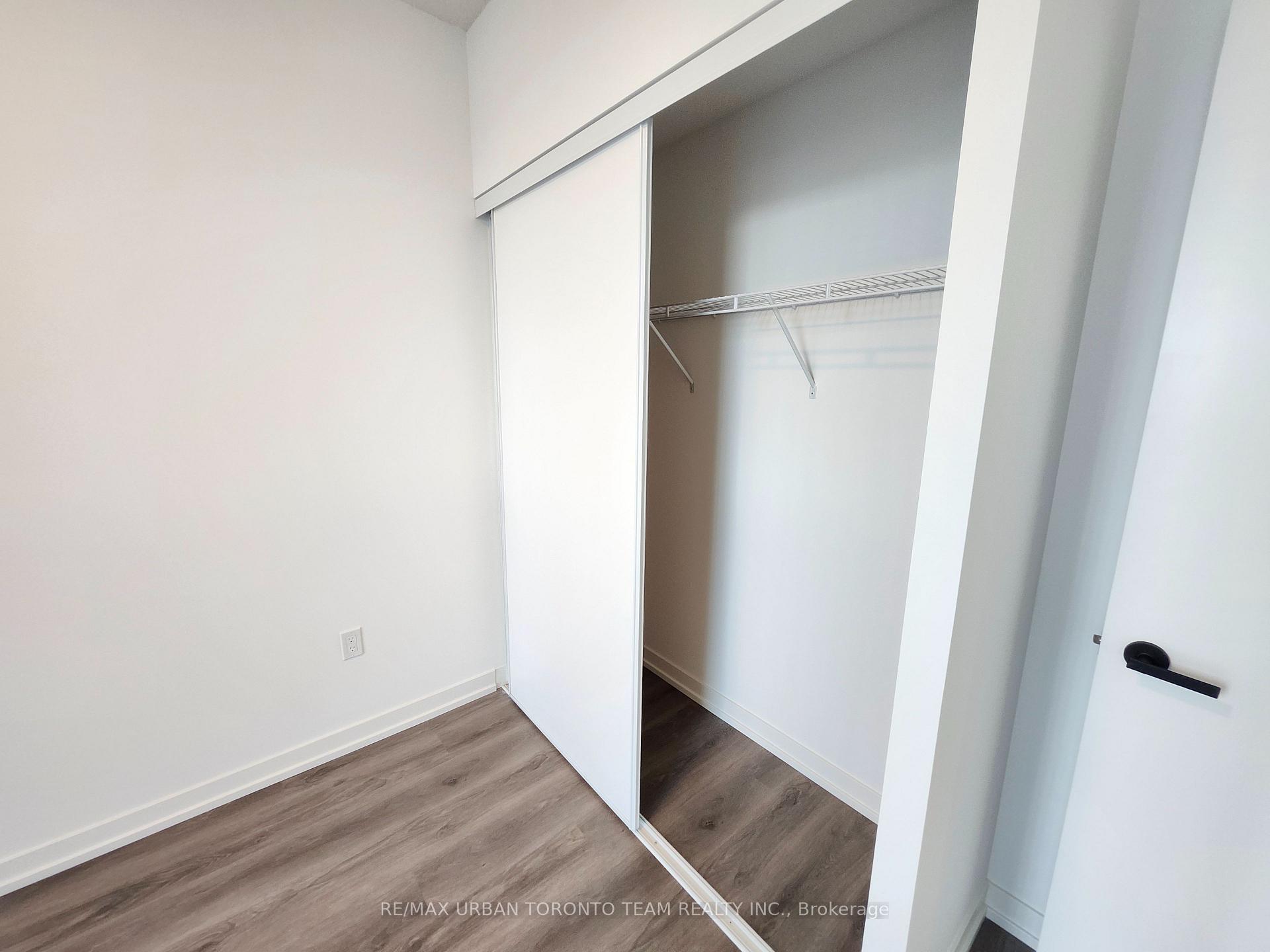 Photo 7 of Unit 2202, 28 Interchange Way, Vaughan, Vaughan Corporate Centre — HOMEH