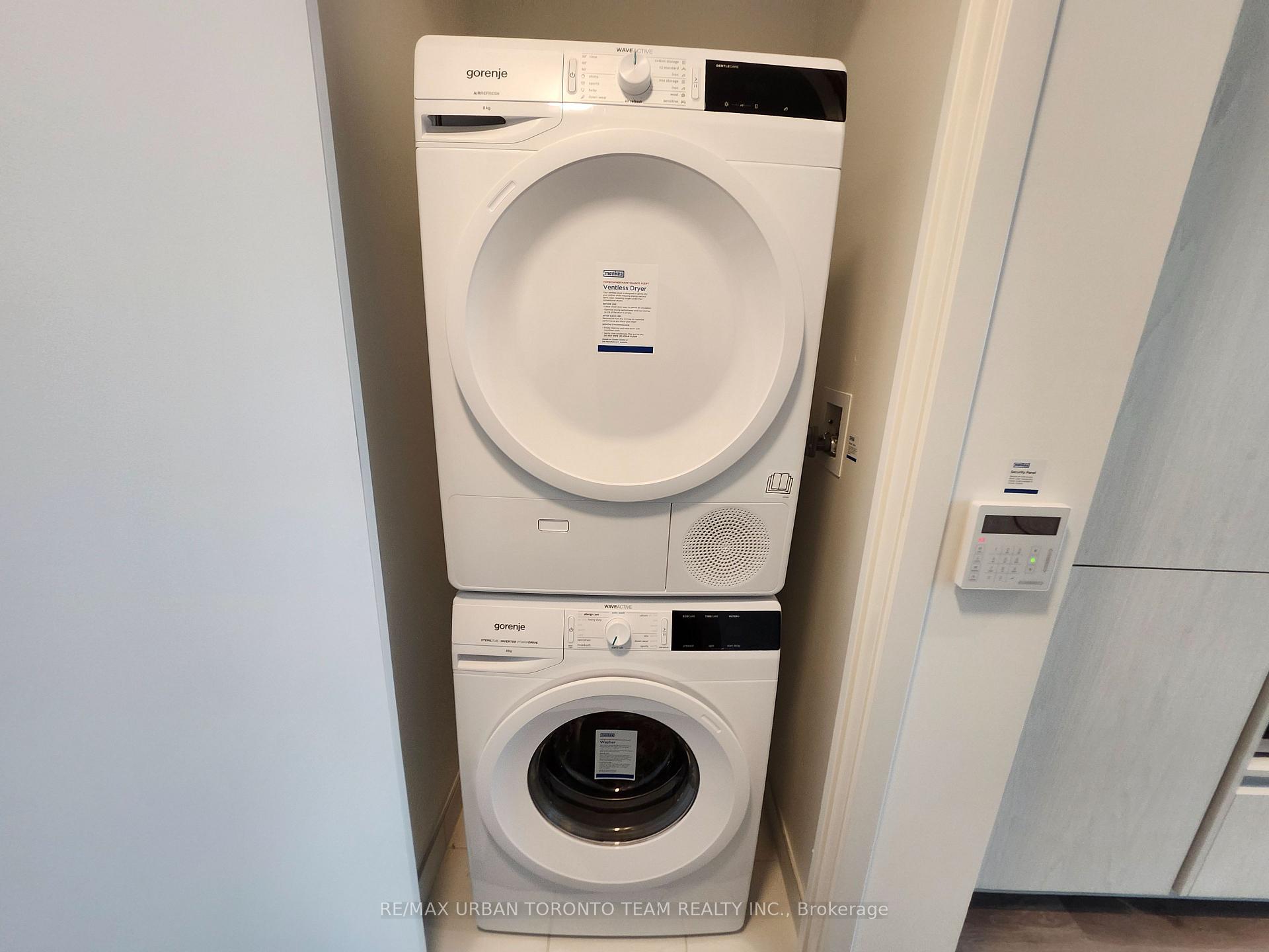 Photo 10 of Unit 2202, 28 Interchange Way, Vaughan, Vaughan Corporate Centre — HOMEH
