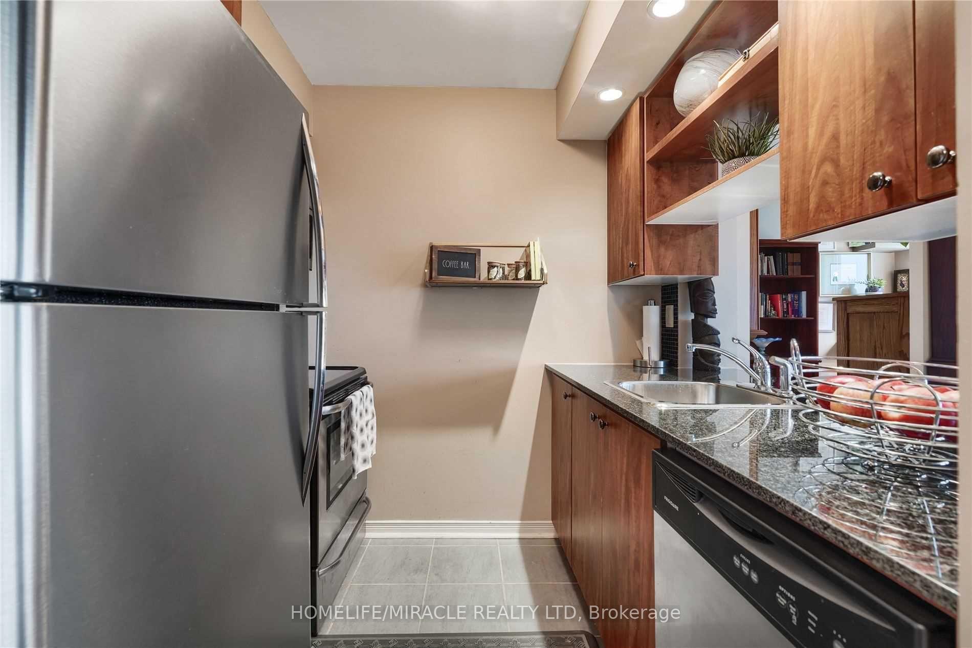 Photo 16 of Unit 2201, 215 Queen Street E, Brampton, Queen Street Corridor — HOMEH