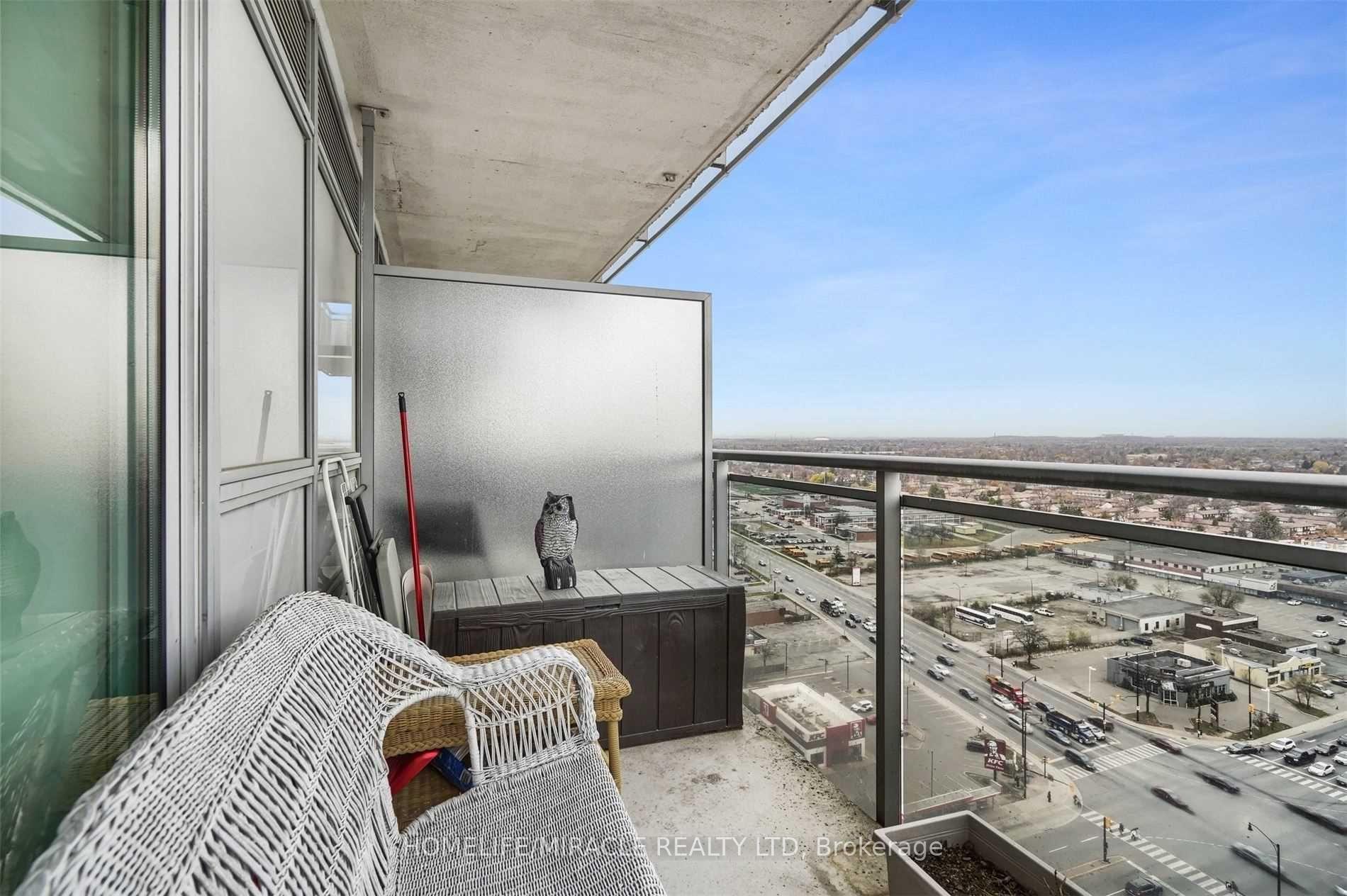 Photo 21 of Unit 2201, 215 Queen Street E, Brampton, Queen Street Corridor — HOMEH