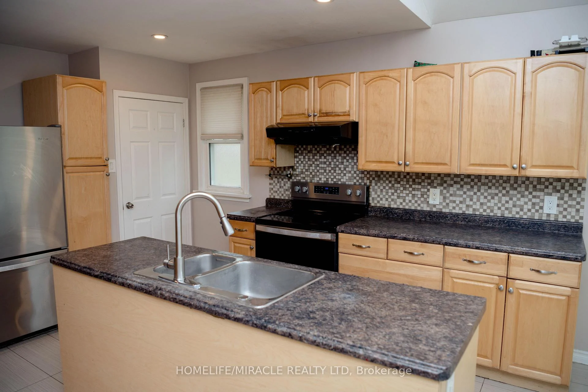 Photo 22 of 25 Thornridge Crescent, Kitchener, Forest Hill — HOMEH