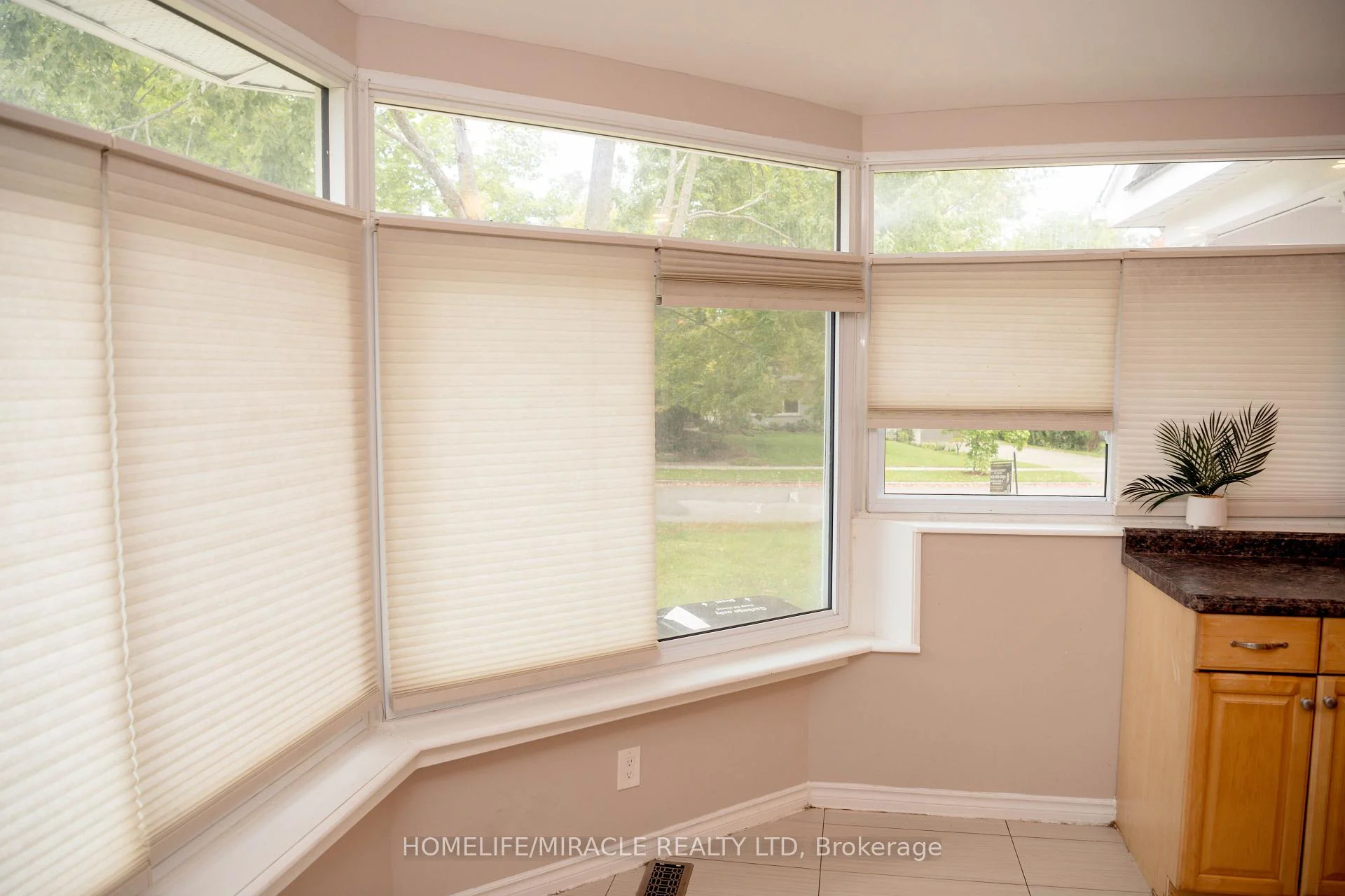 Photo 25 of 25 Thornridge Crescent, Kitchener, Forest Hill — HOMEH