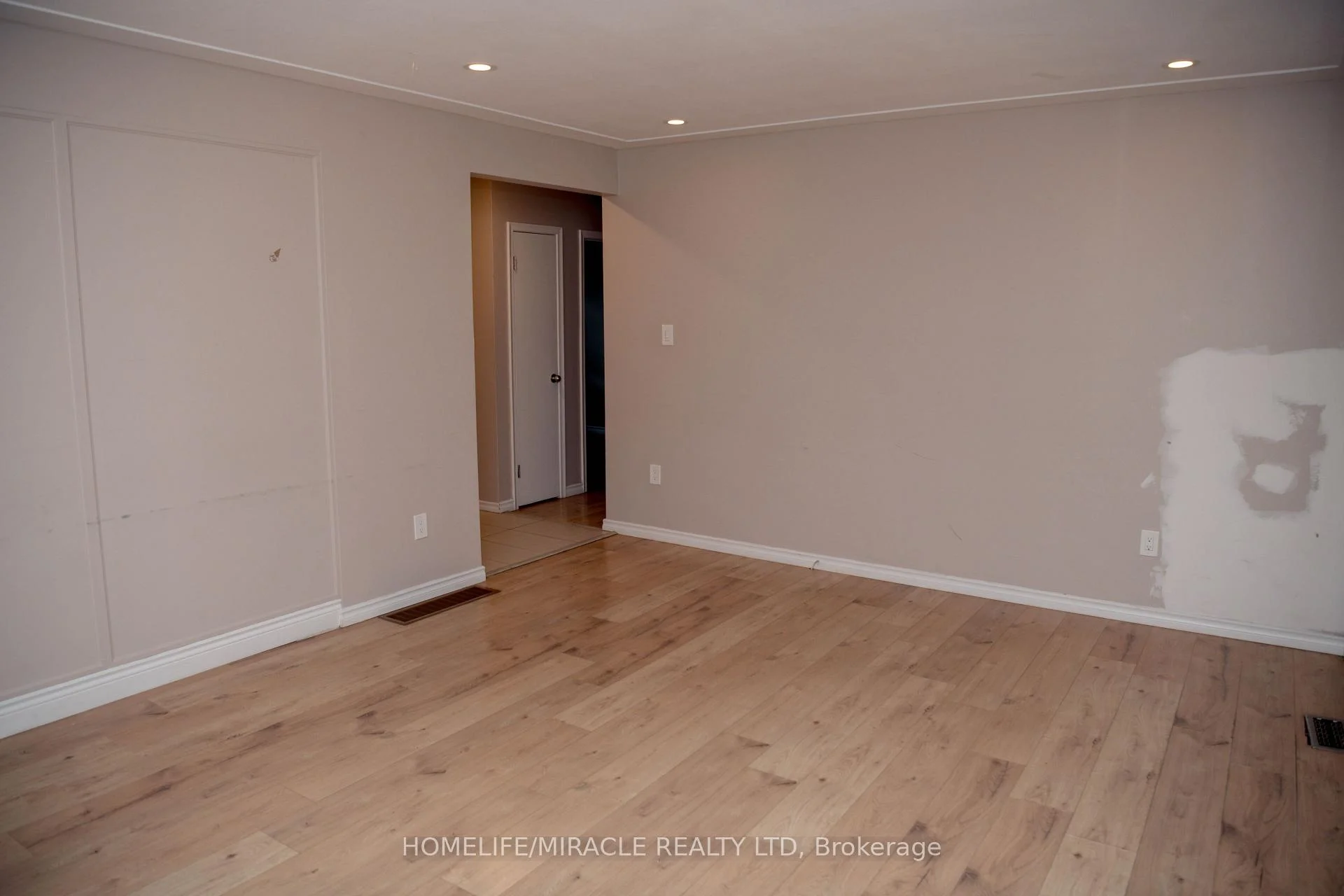 Photo 36 of 25 Thornridge Crescent, Kitchener, Forest Hill — HOMEH