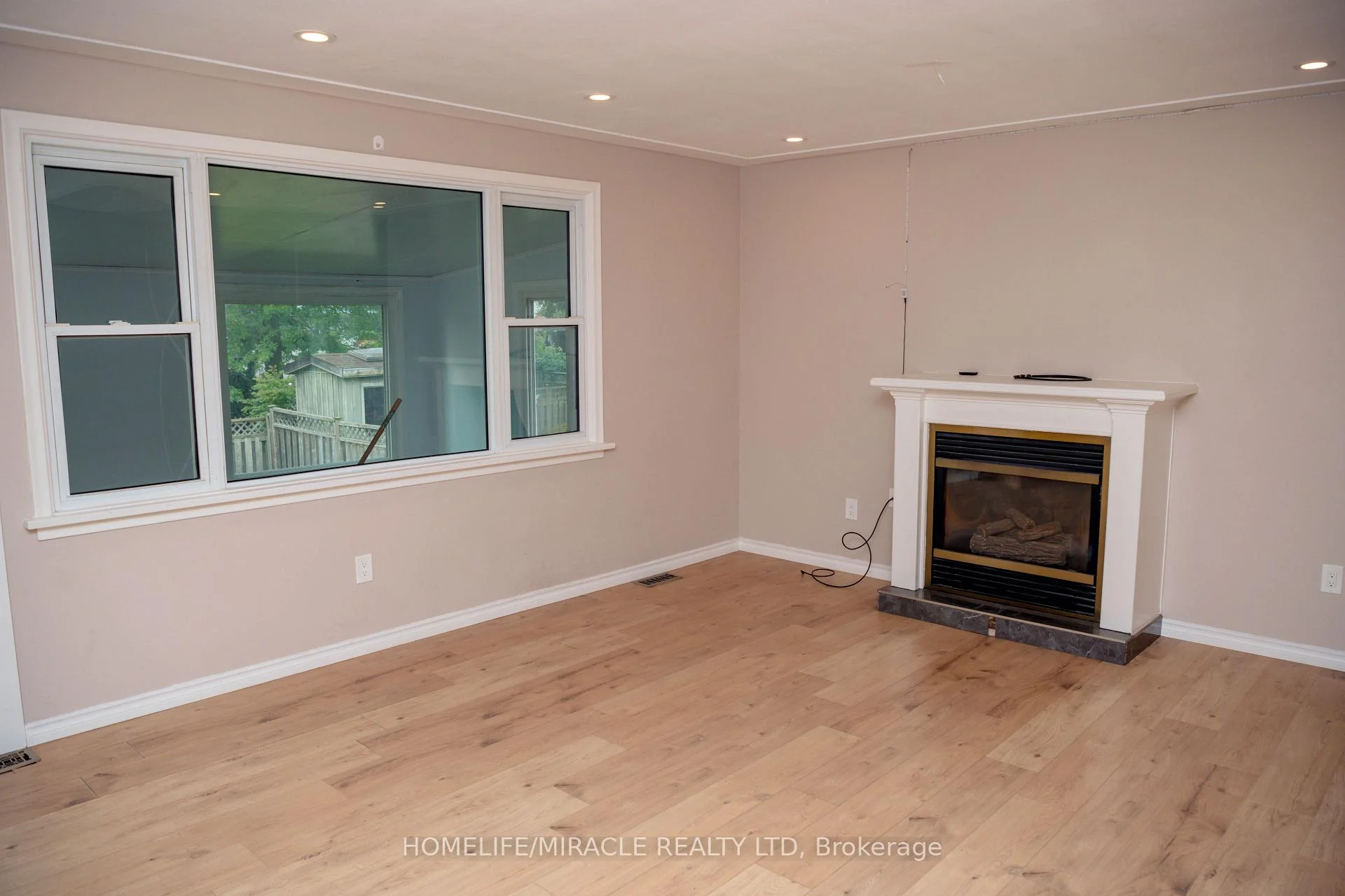 Photo 39 of 25 Thornridge Crescent, Kitchener, Forest Hill — HOMEH
