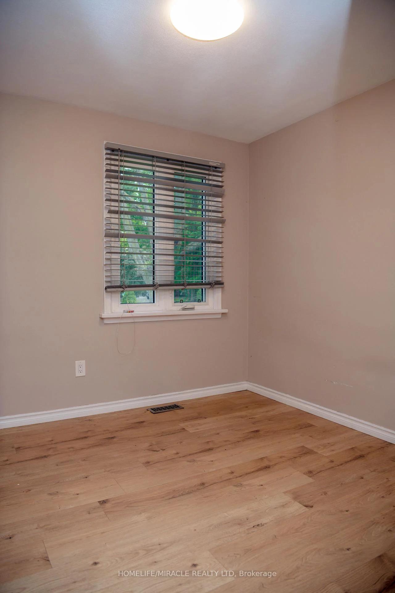 Photo 43 of 25 Thornridge Crescent, Kitchener, Forest Hill — HOMEH