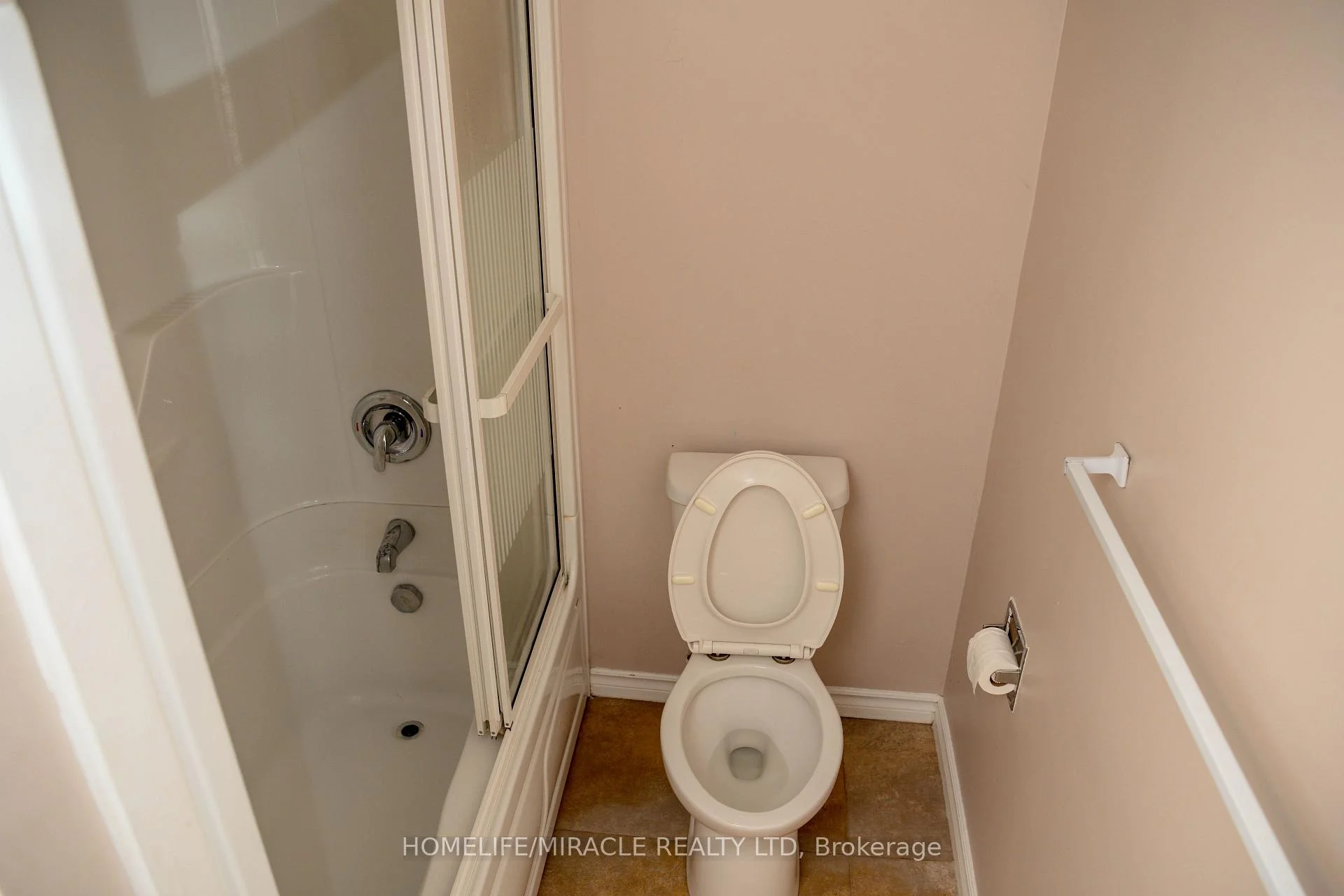 Photo 51 of 25 Thornridge Crescent, Kitchener, Forest Hill — HOMEH