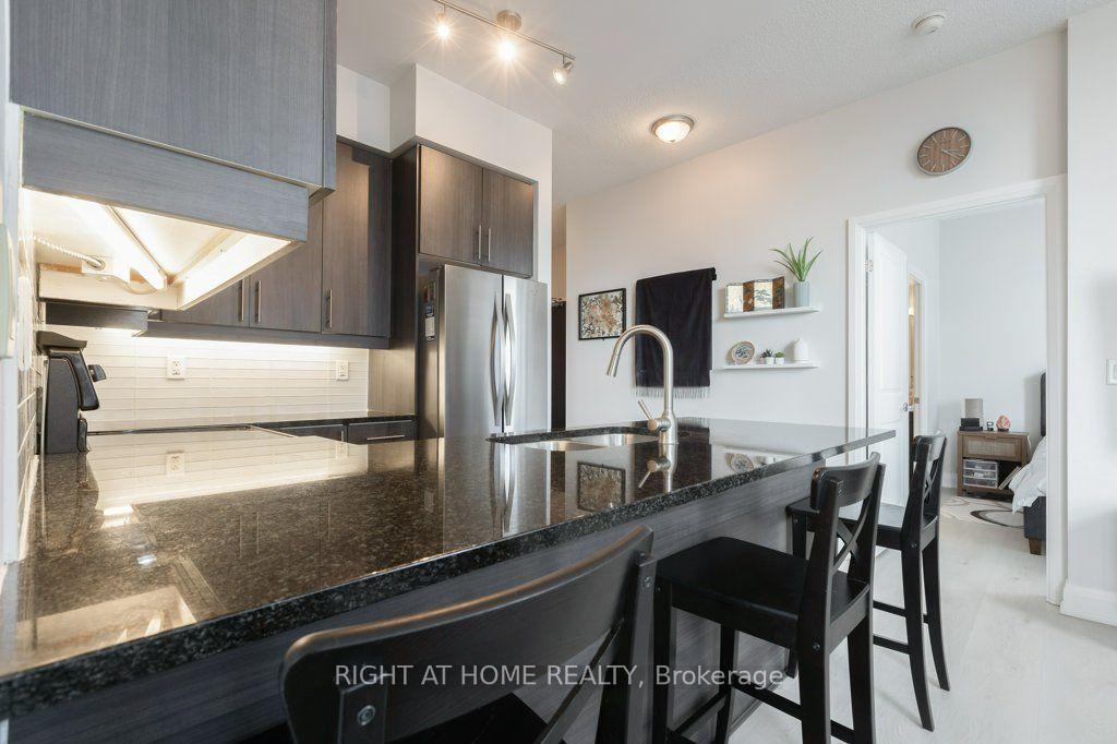 Photo 6 of Unit 618, 1185 The Queensway, Etobicoke, Islington-City Centre West — HOMEH