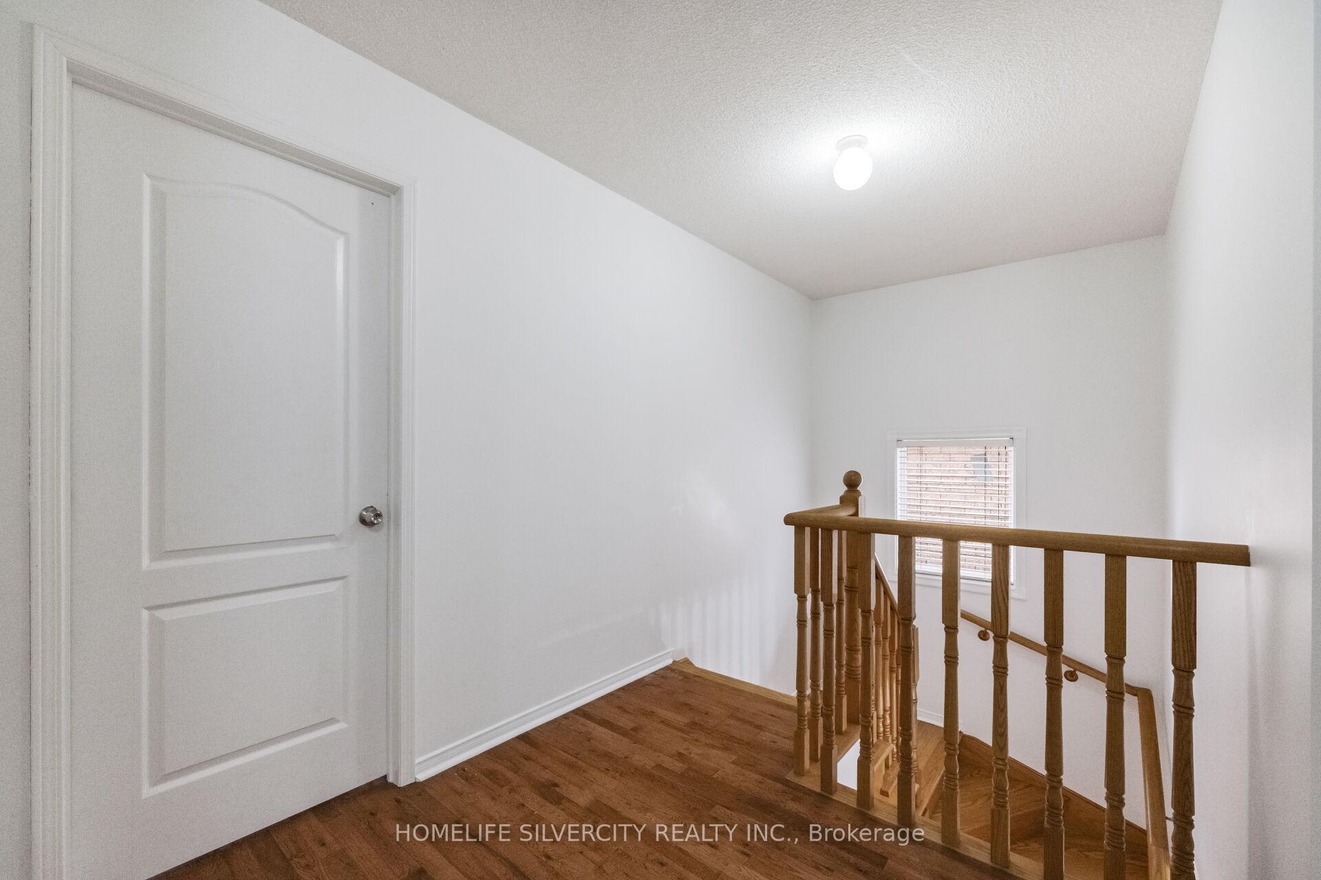 Photo 27 of 29 Beachpoint Boulevard, Brampton, Fletcher's Meadow — HOMEH
