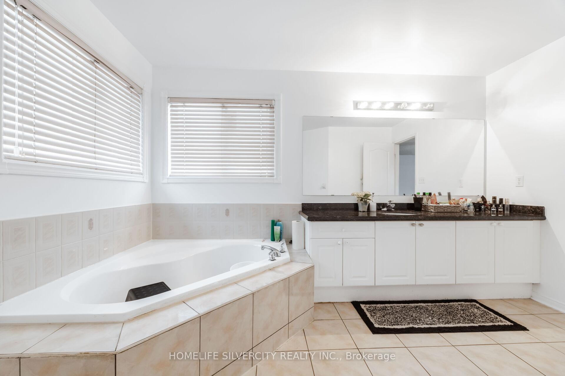 Photo 31 of 29 Beachpoint Boulevard, Brampton, Fletcher's Meadow — HOMEH