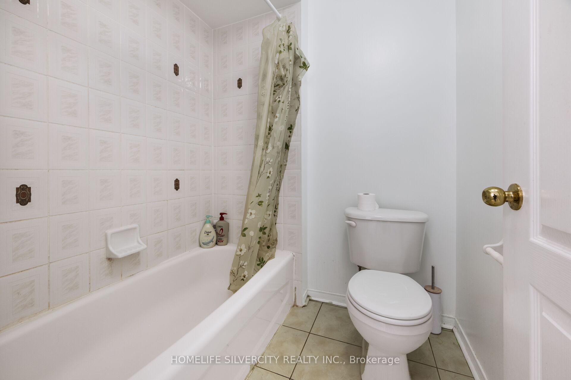 Photo 37 of 29 Beachpoint Boulevard, Brampton, Fletcher's Meadow — HOMEH