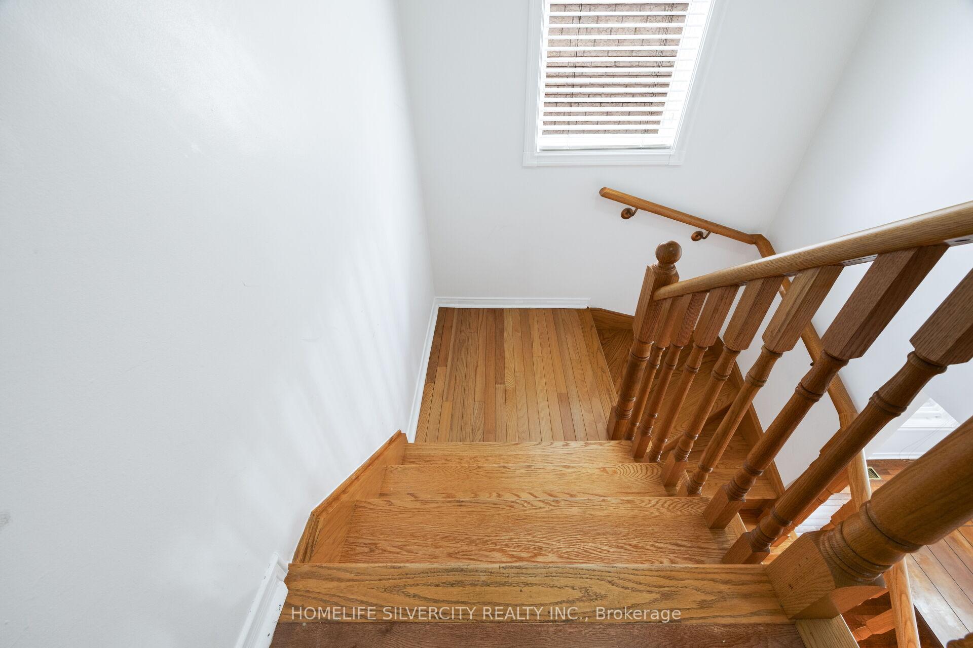 Photo 39 of 29 Beachpoint Boulevard, Brampton, Fletcher's Meadow — HOMEH