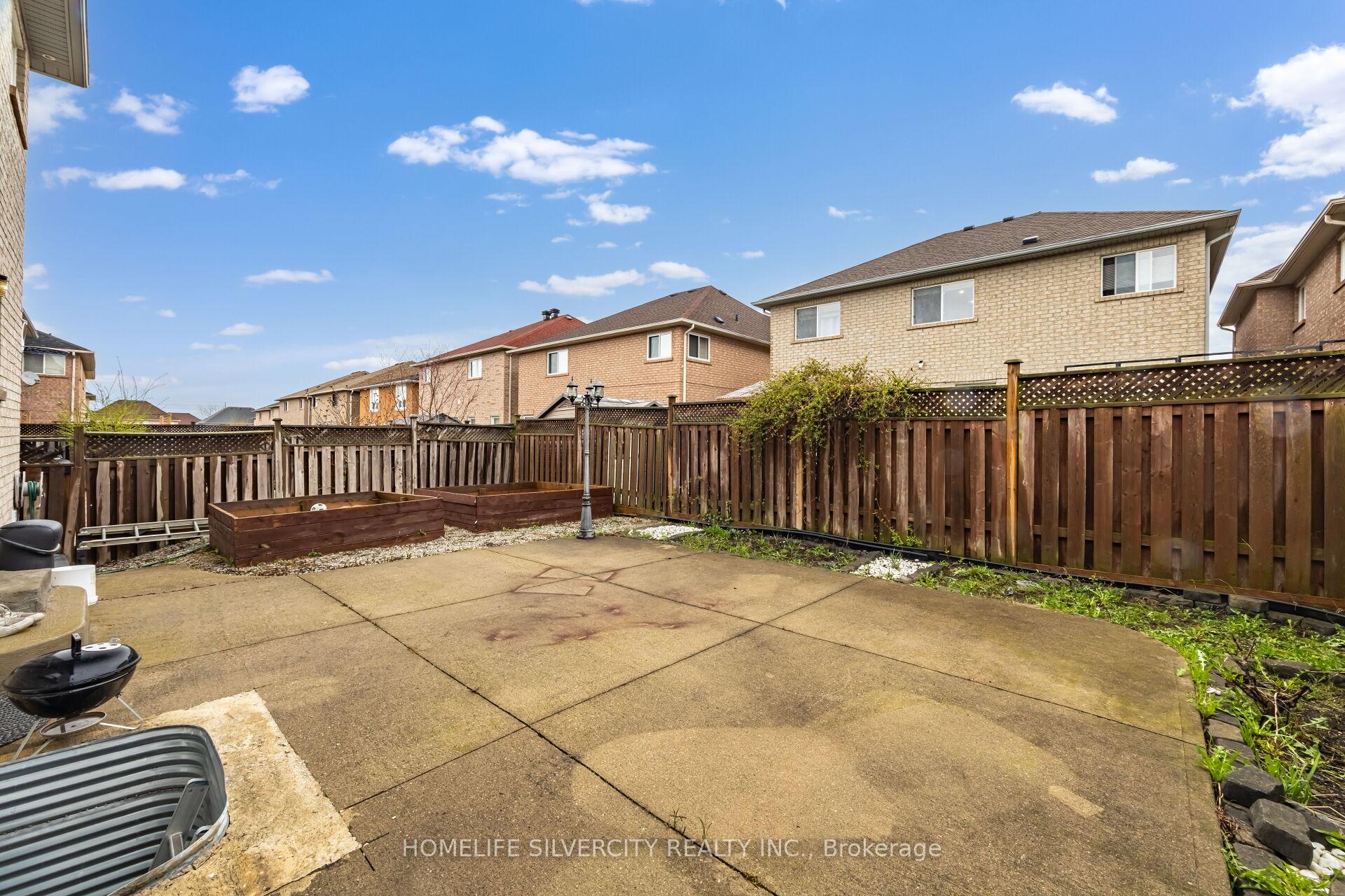 Photo 49 of 29 Beachpoint Boulevard, Brampton, Fletcher's Meadow — HOMEH