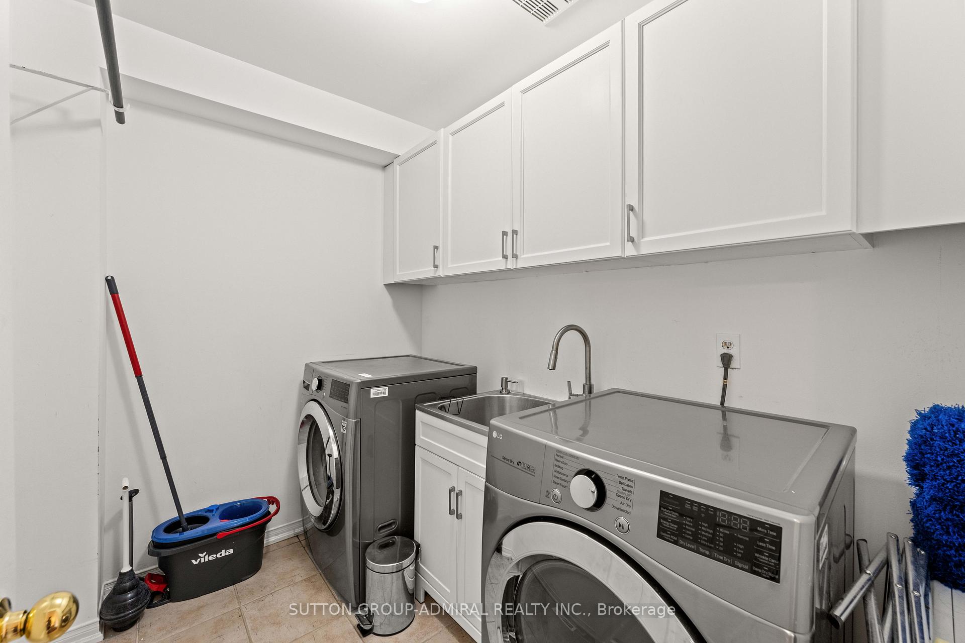 Photo 19 of 57 Bentwood Crescent, Vaughan, Patterson — HOMEH
